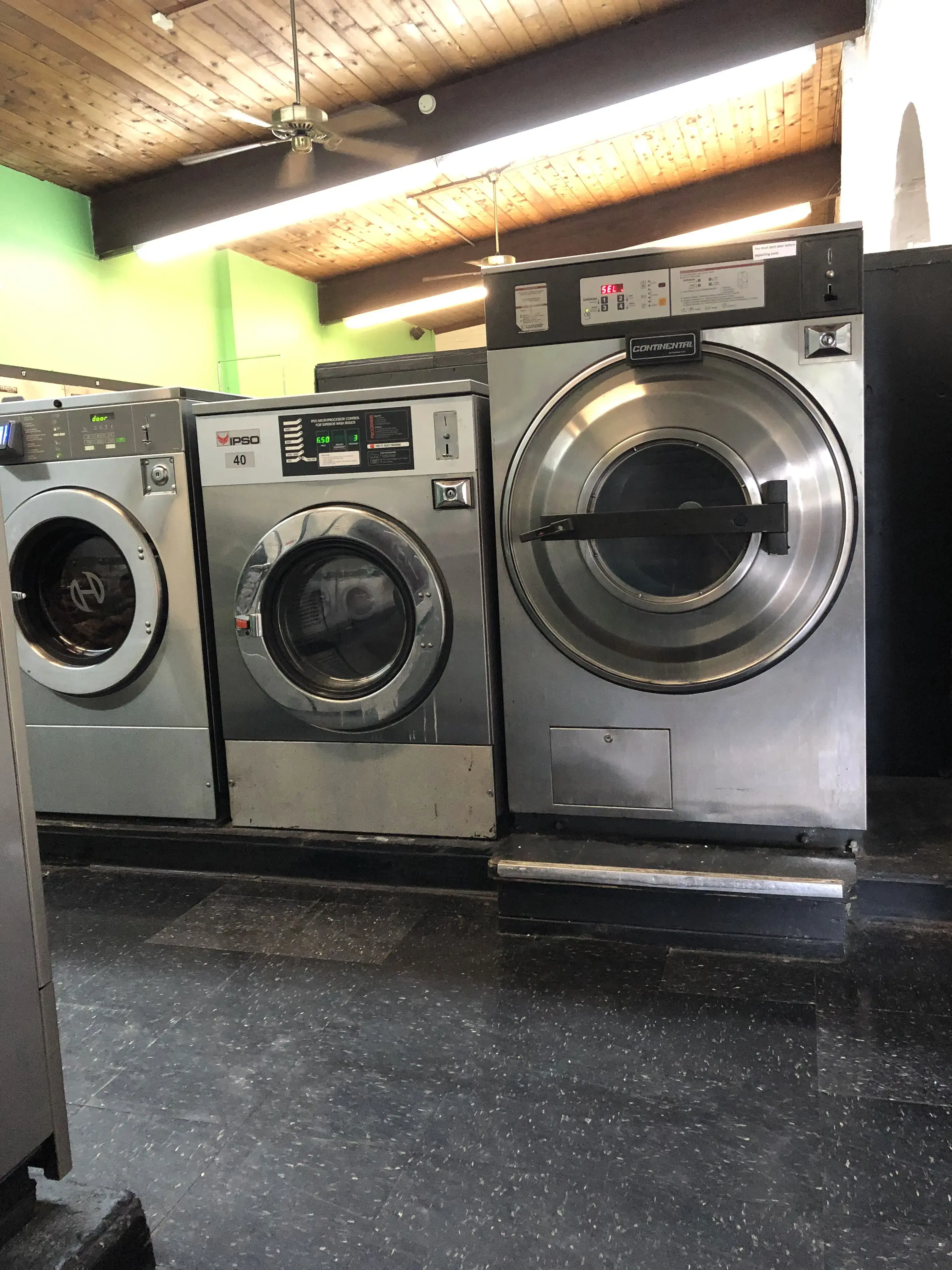 Mount Pocono Laundromat thumbnail 2