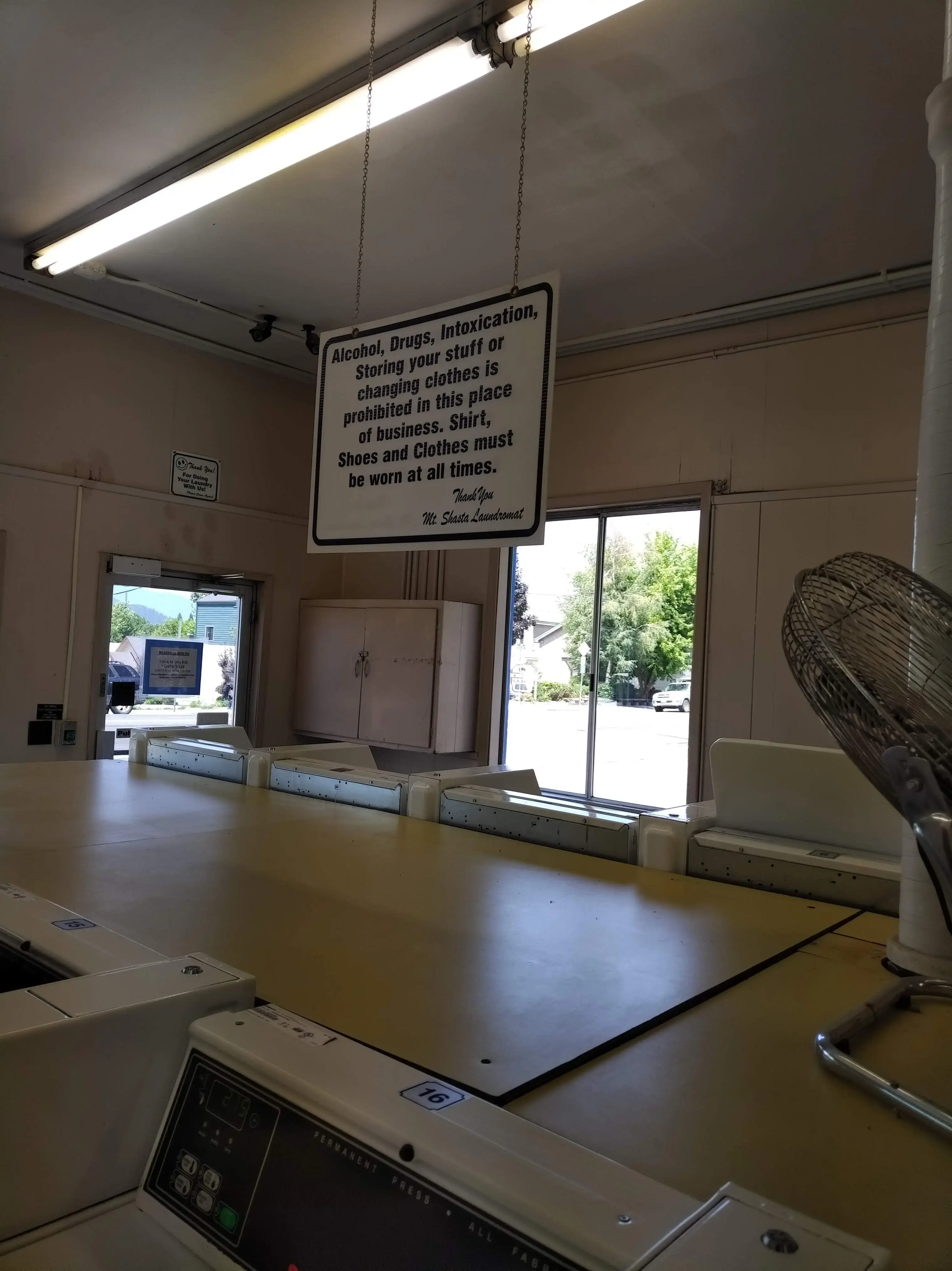 Mount Shasta Laundromat & Car Wash thumbnail 19