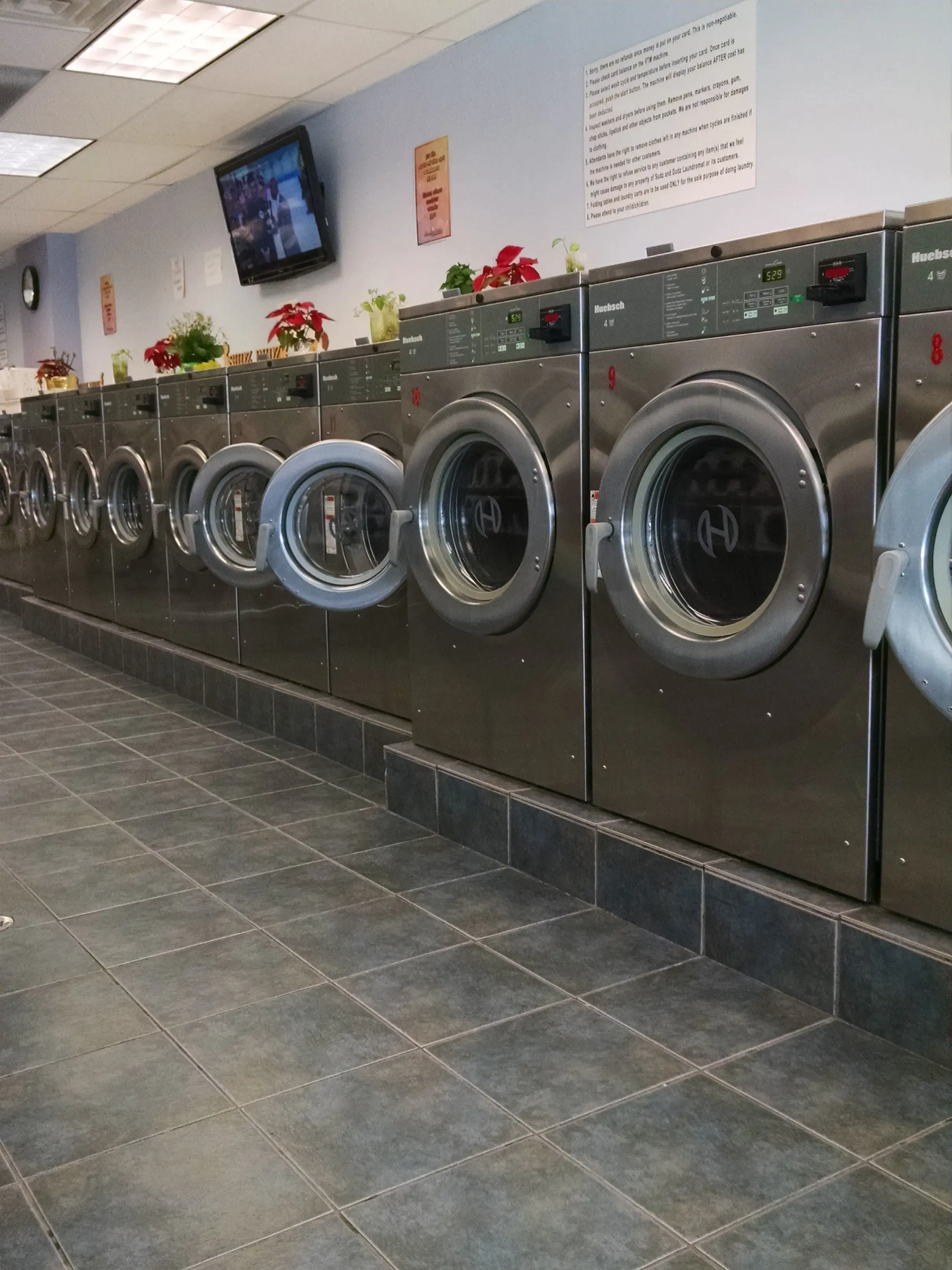 Mountain Ave Laundromat thumbnail 7