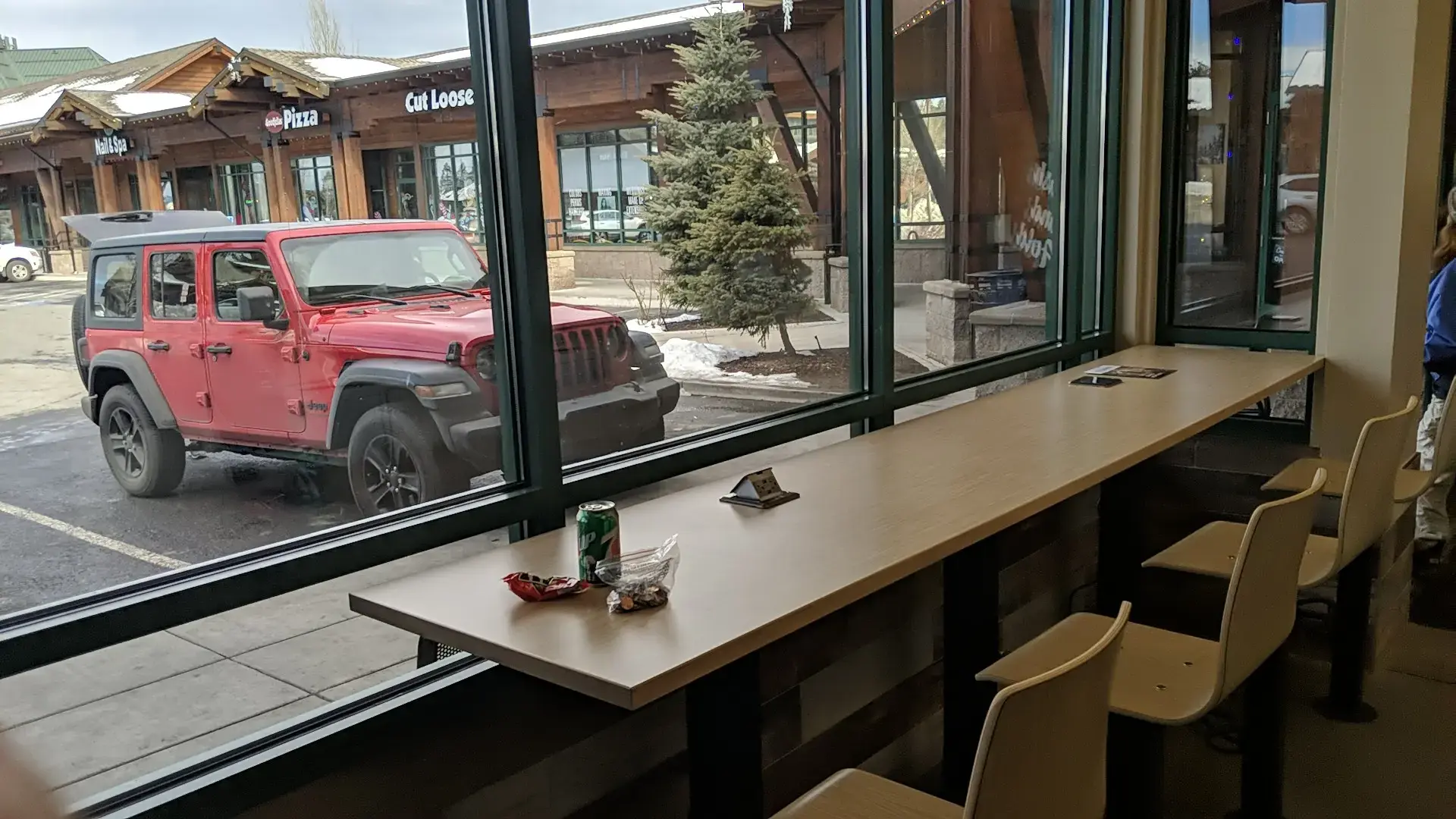 Mountain Fresh at Ski Run Laundry - Image 2