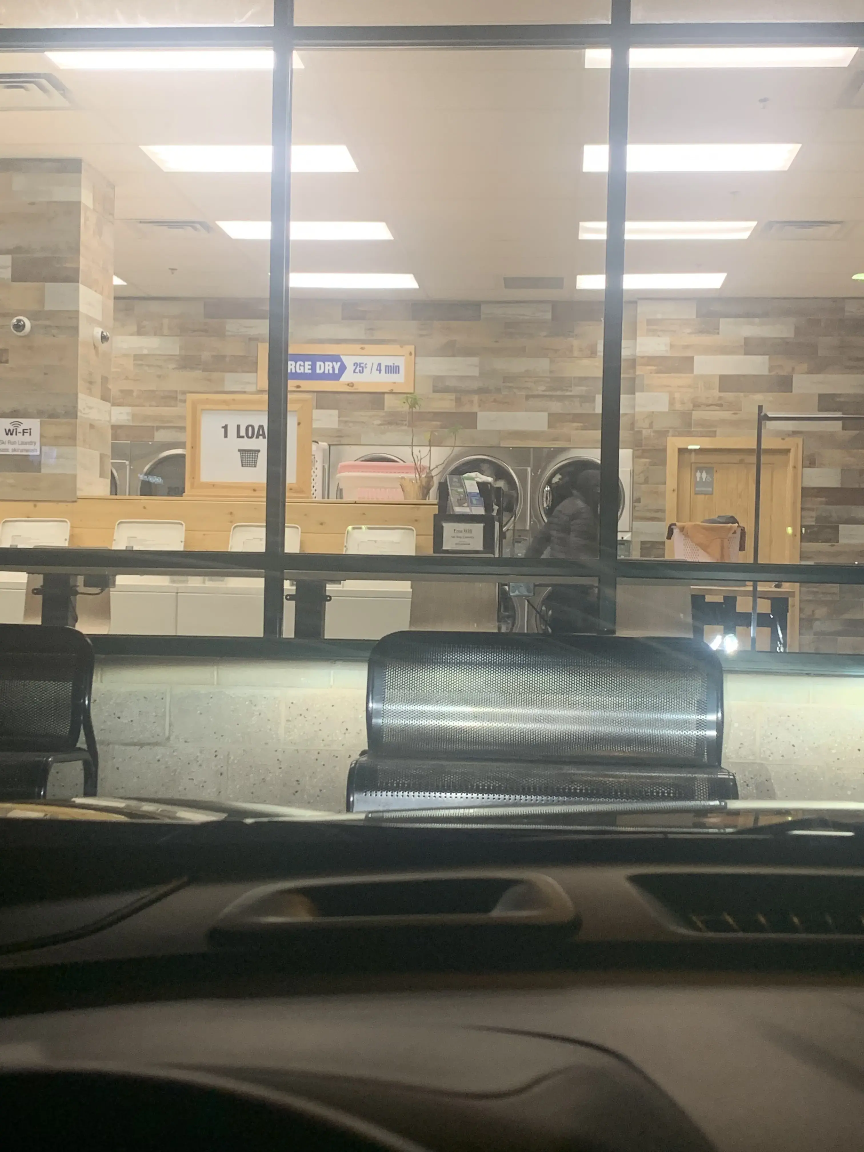 Mountain Fresh at Ski Run Laundry - Image 8