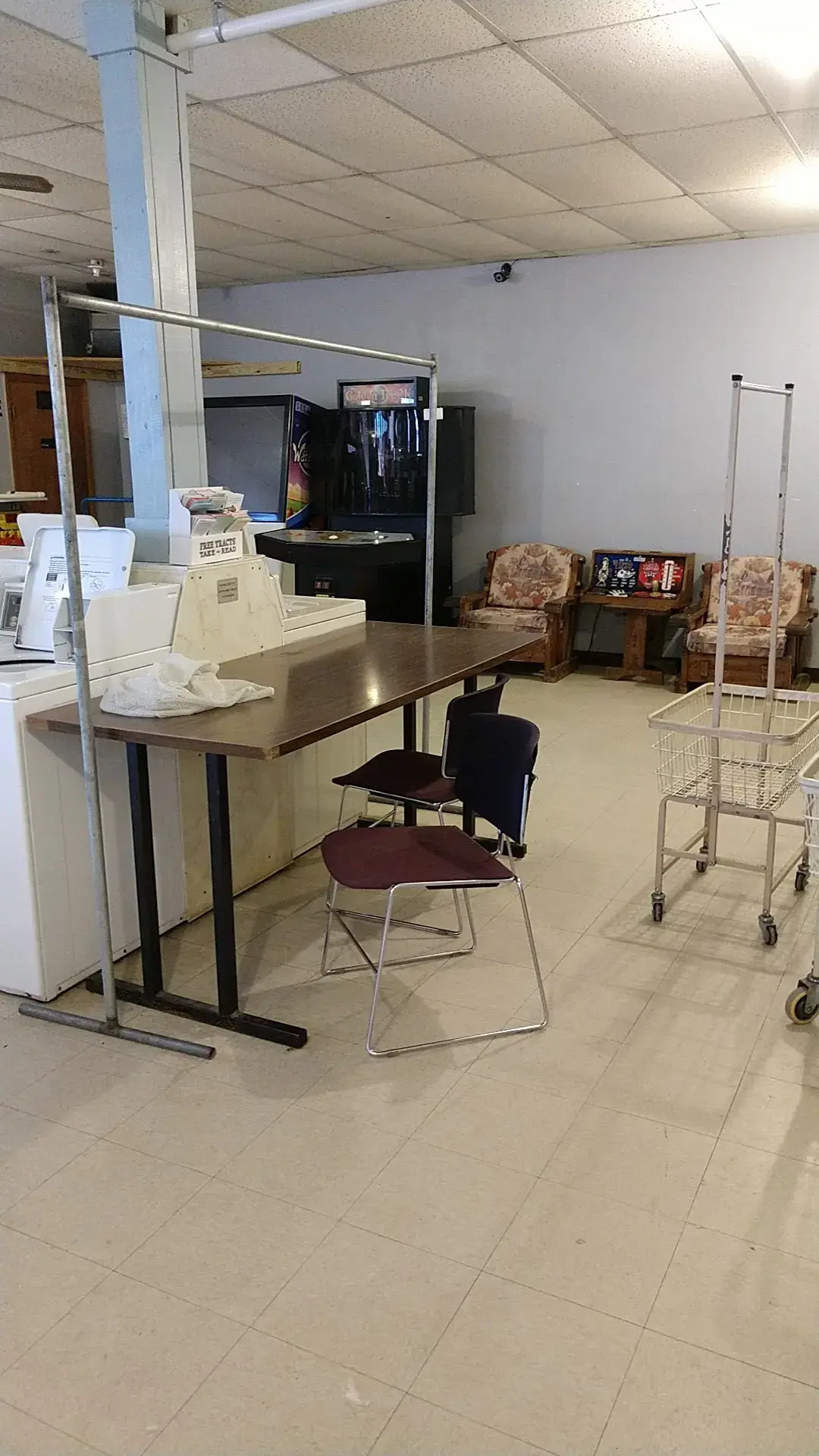 Mountain Grove Laundry - Image 6