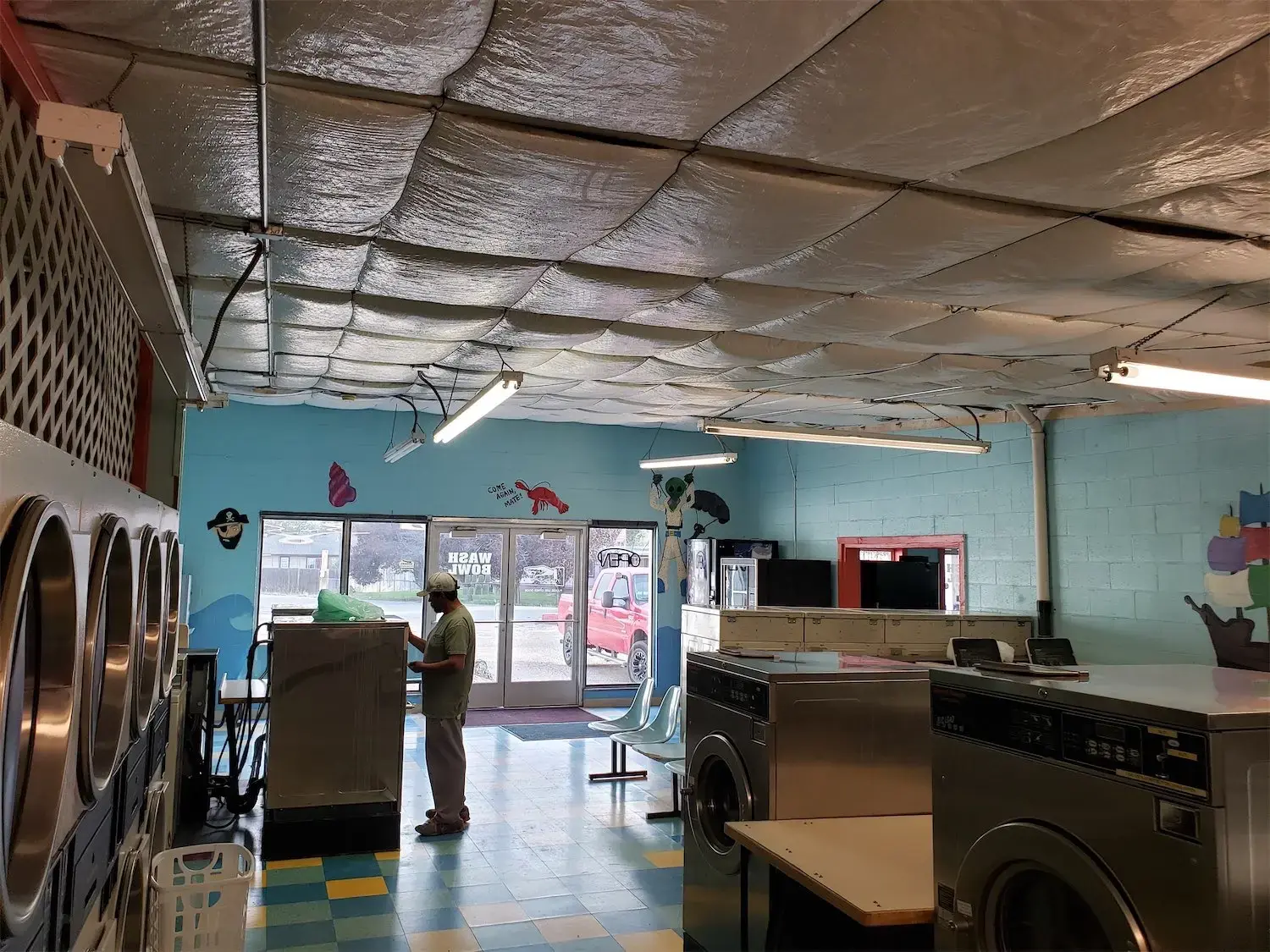 Mountain Home Laundromat - Image 8