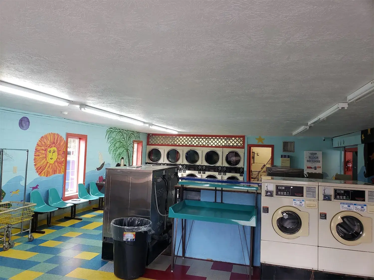Mountain Home Laundromat thumbnail 10