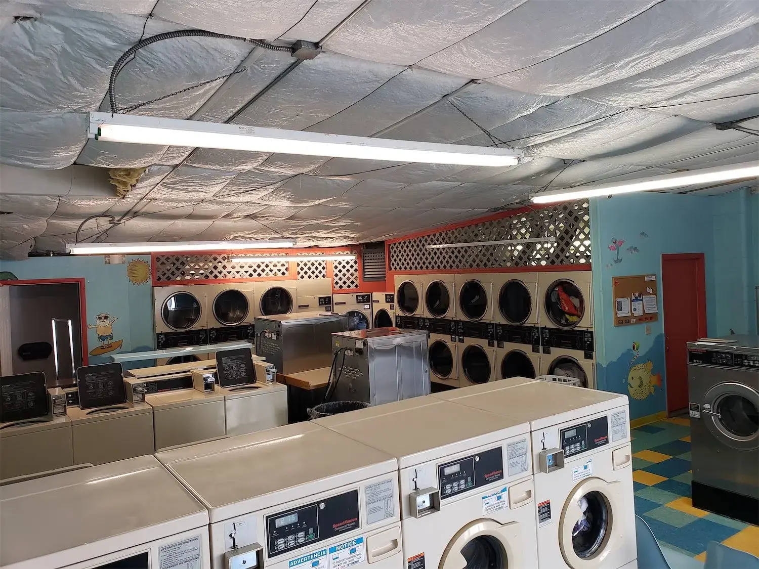 Mountain Home Laundromat - Image 12