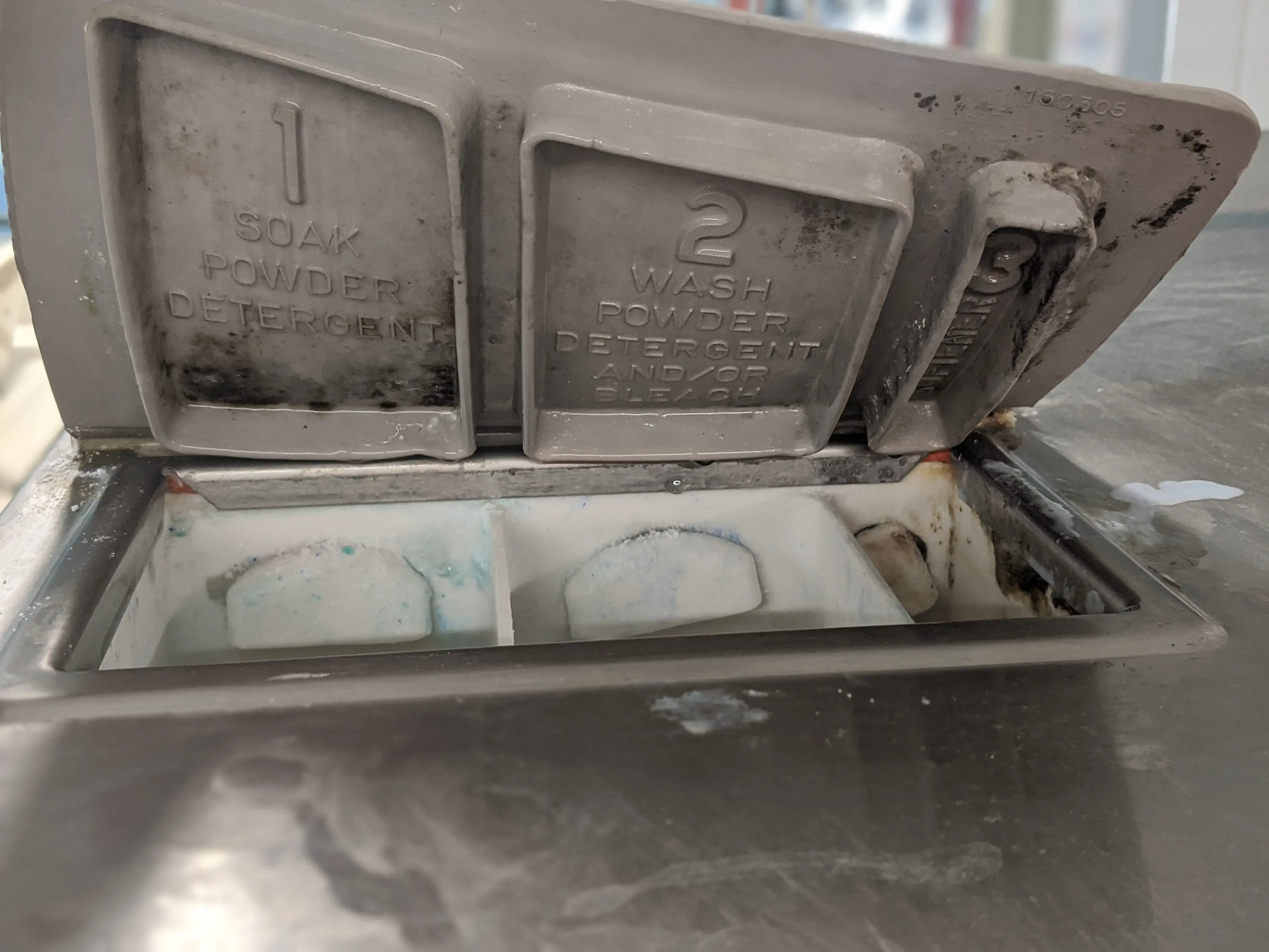 Mountain Home Laundromat - Image 16