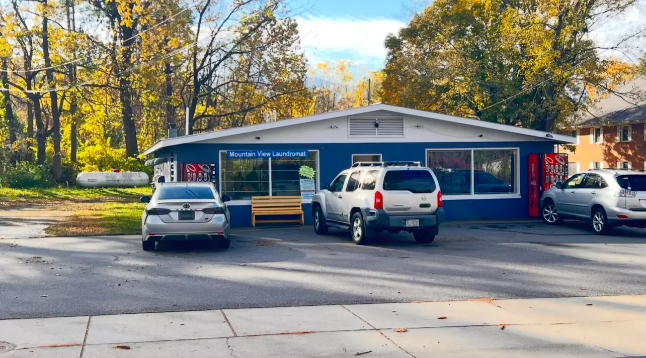 Mountain View Laundromat - Image 1