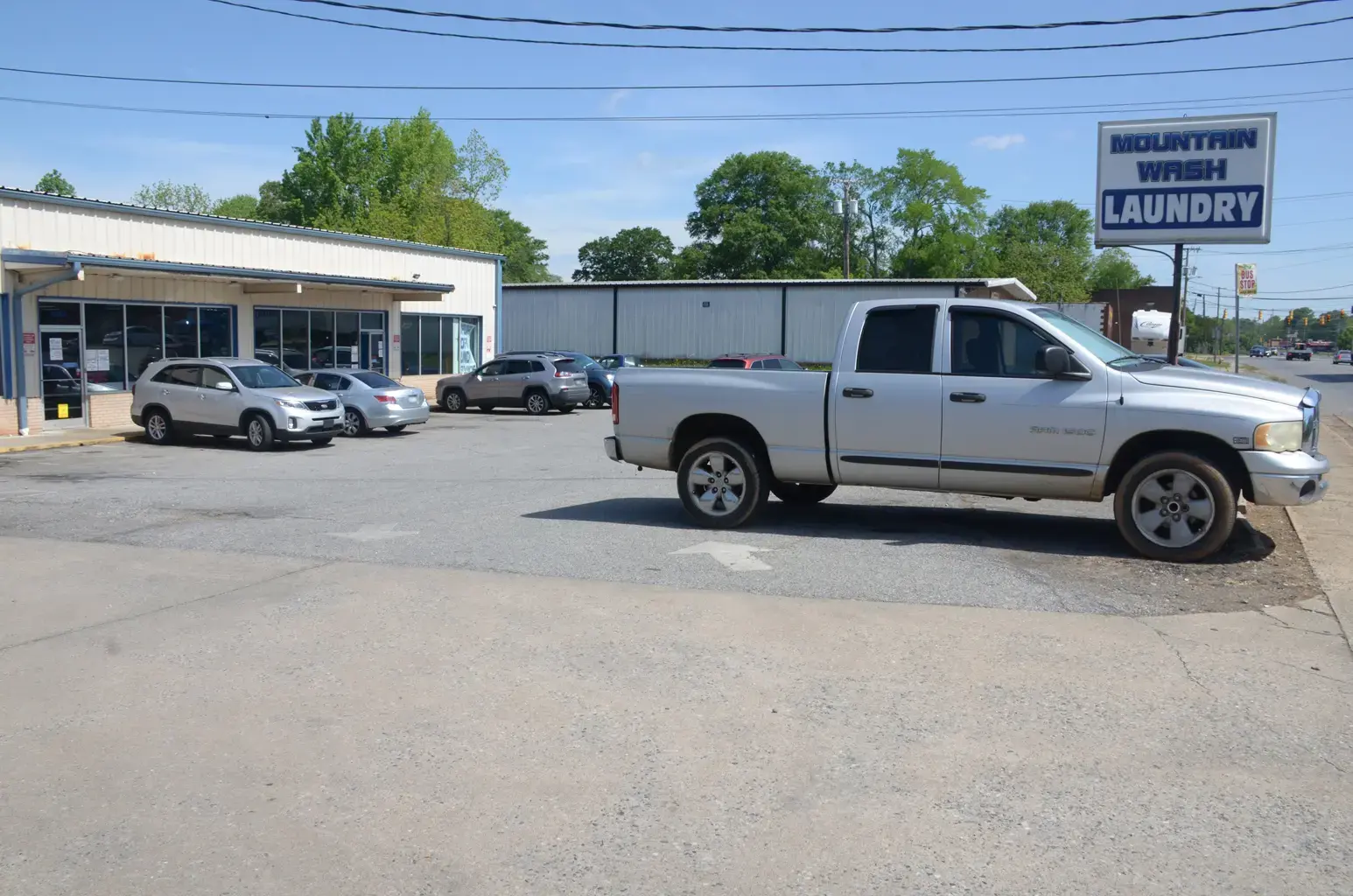 Mountain Wash Laundry - Image 18