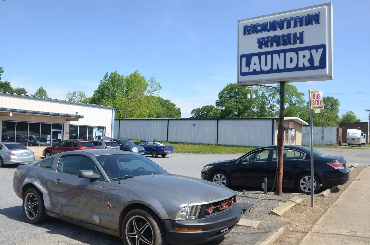 Mountain Wash Laundry thumbnail 5