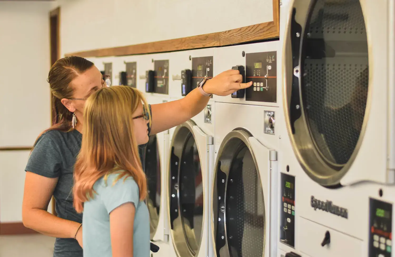 Mountair Laundry thumbnail 20