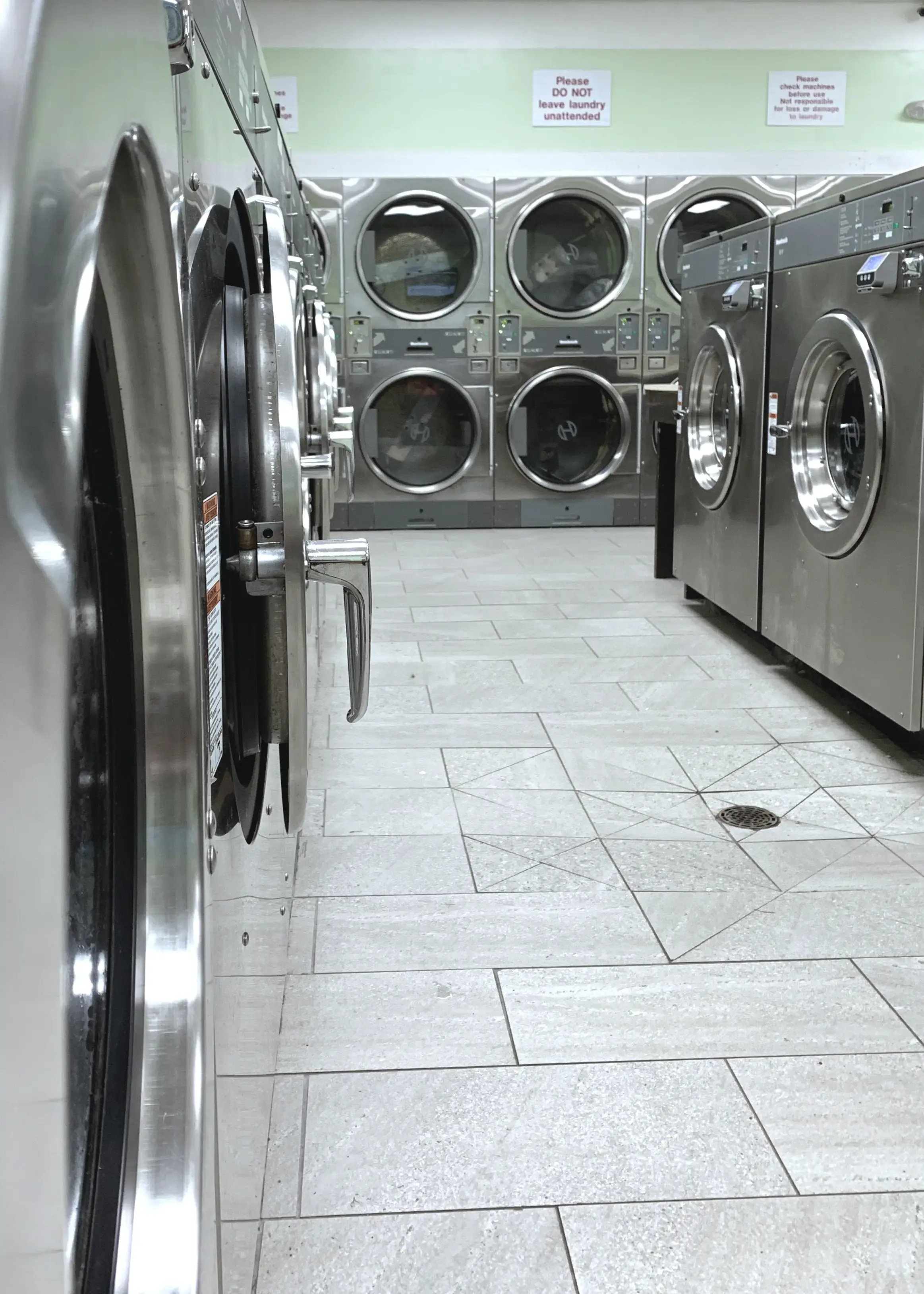 MP Laundromat thumbnail 8
