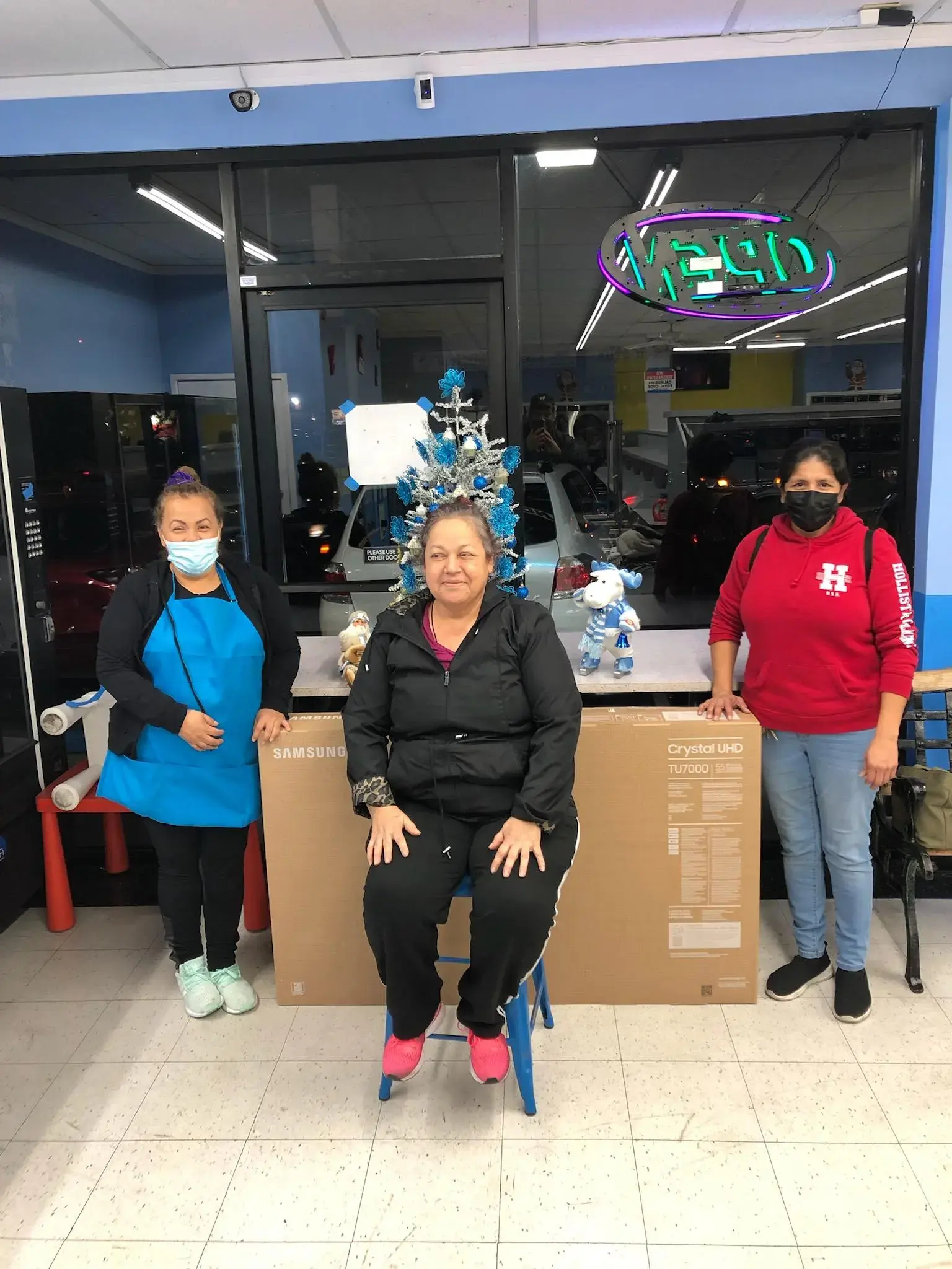 Mr and Mrs Bubbles Laundromat thumbnail 5