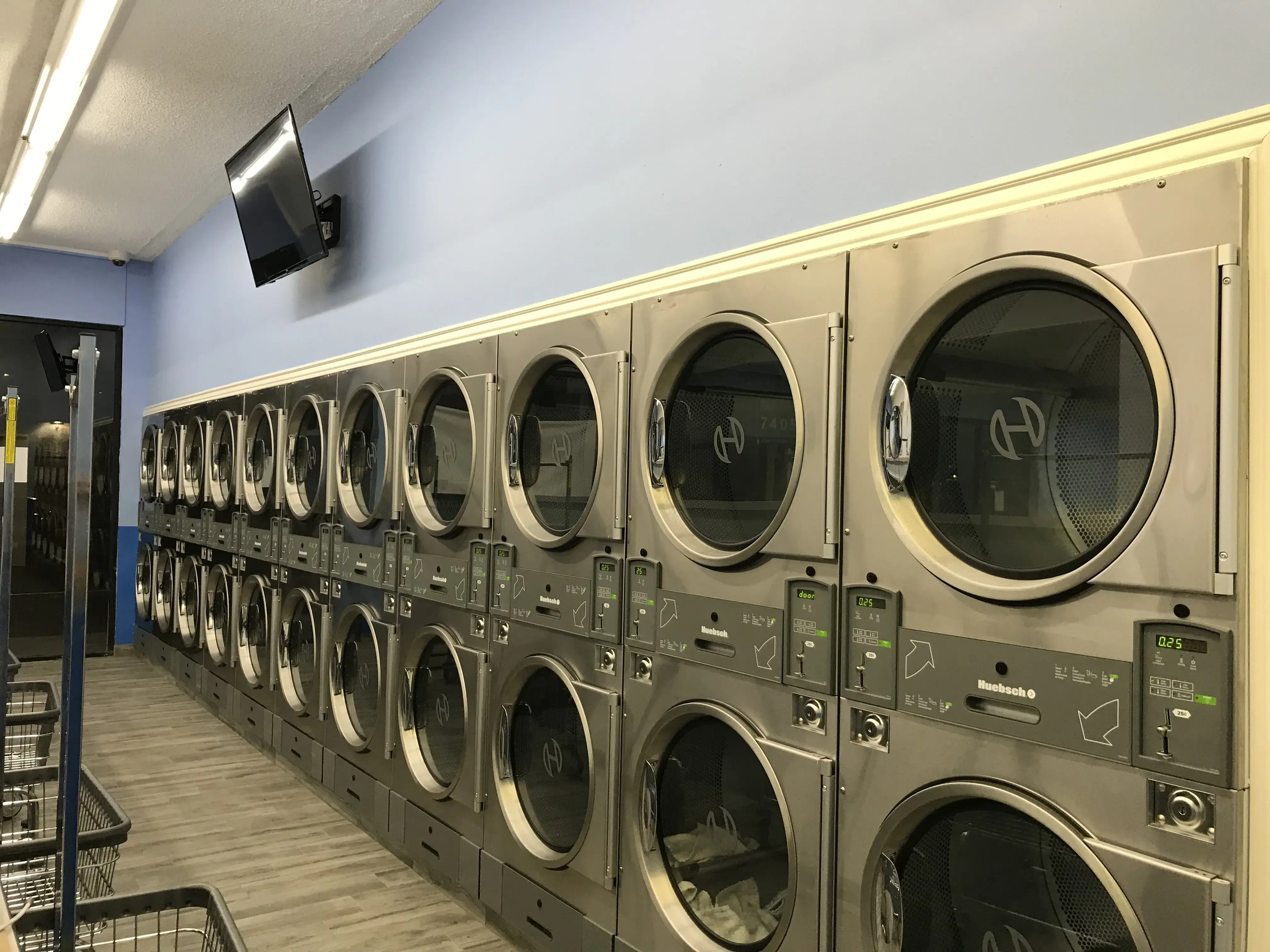 Mr and Mrs Bubbles Laundromat - Image 18