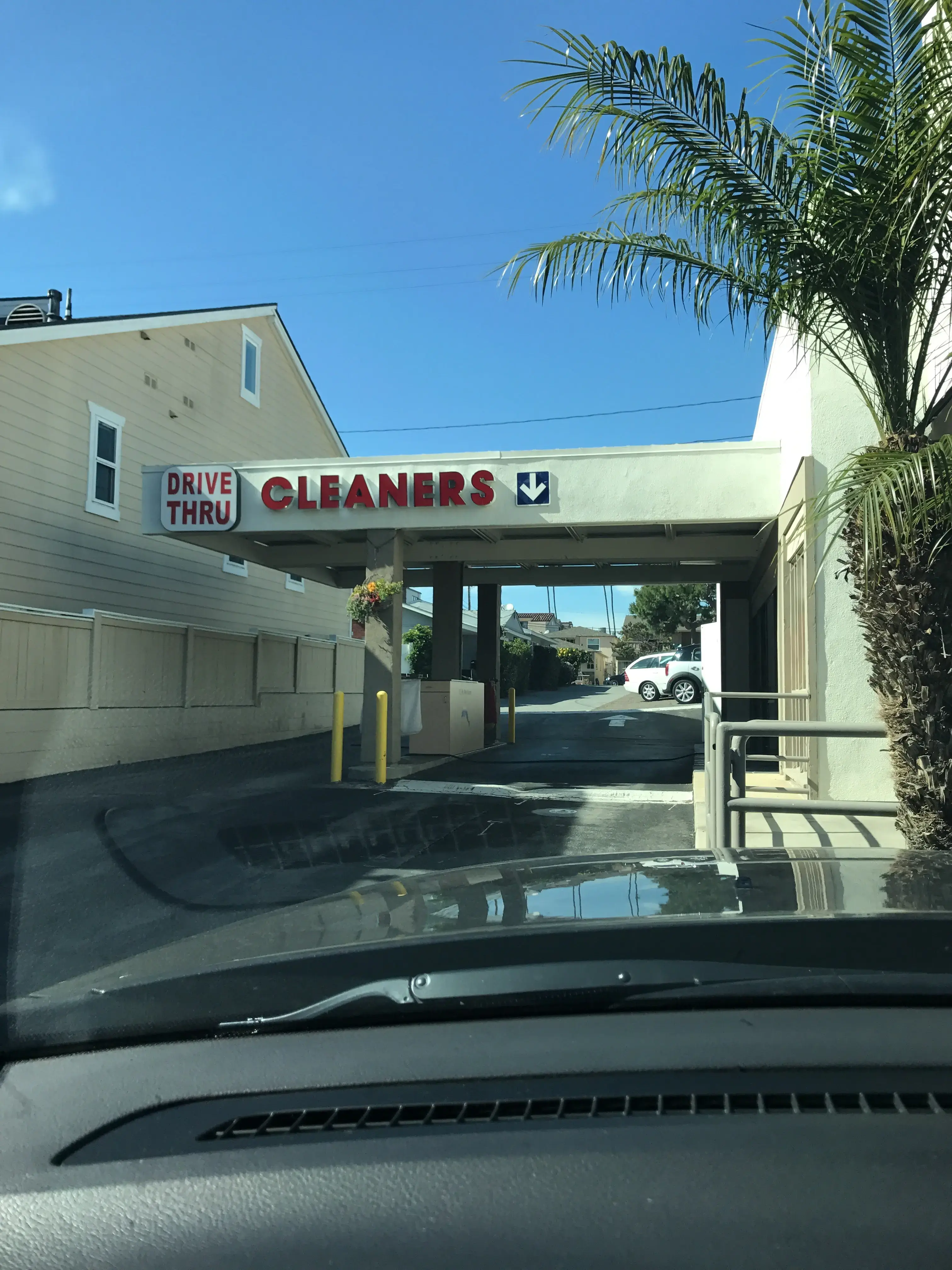 Mr. Best Drive-Thru Cleaners thumbnail 3