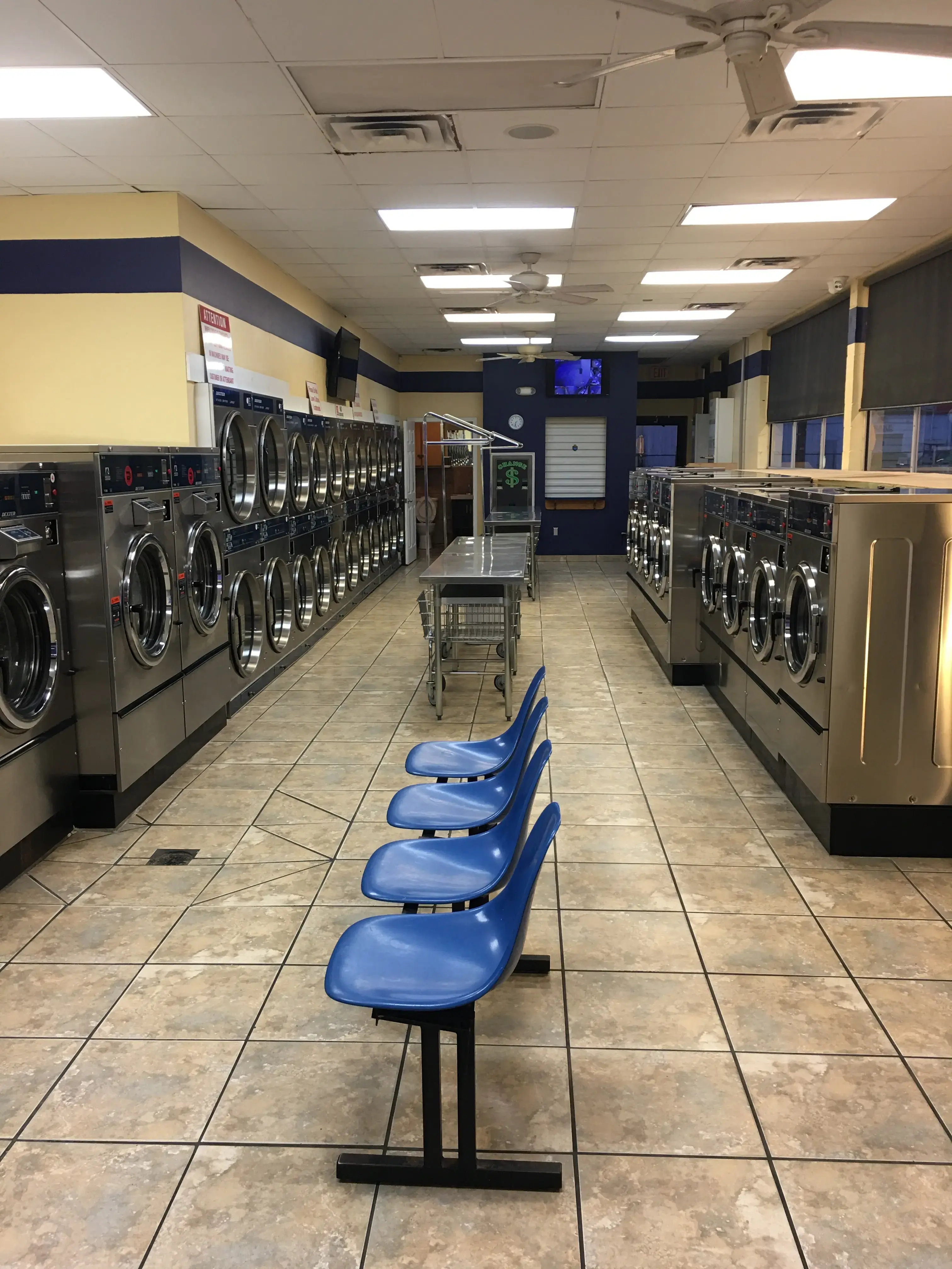 Mr Bubbles Coin Laundry thumbnail 6