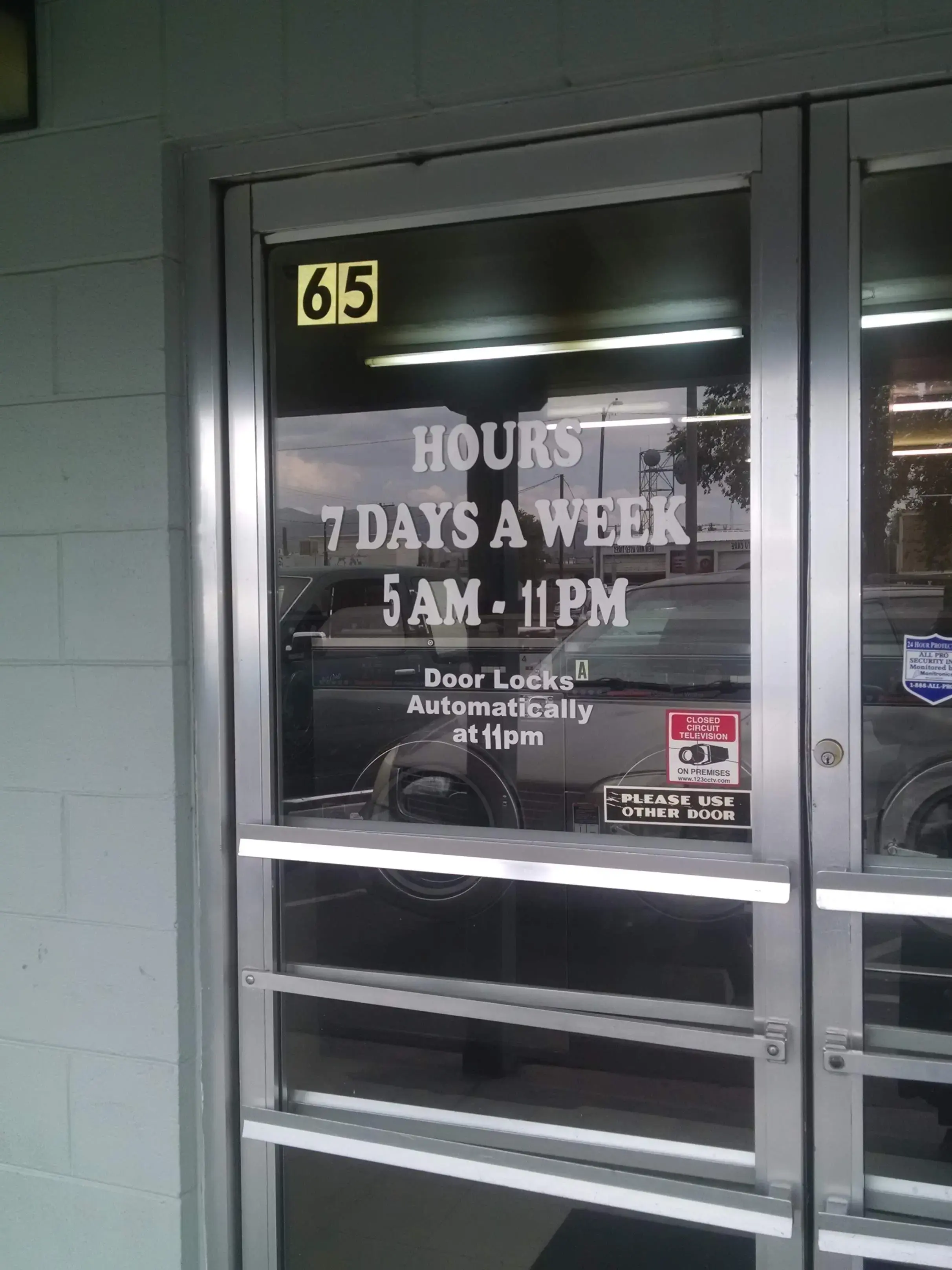 Mr Bubbles Laundromat Fernley - Image 11