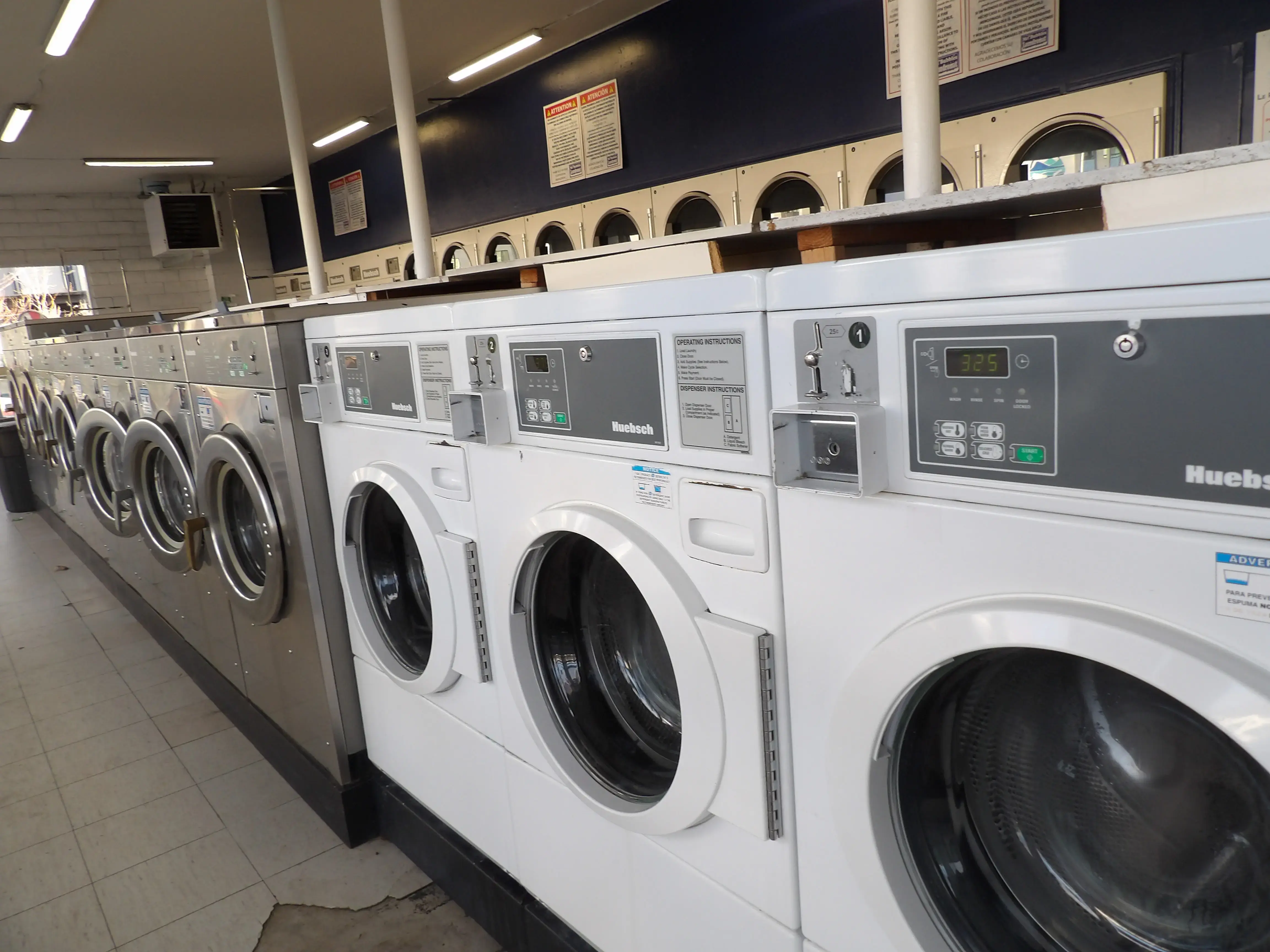 Mr. Bubbles Laundromat Grove - Image 17