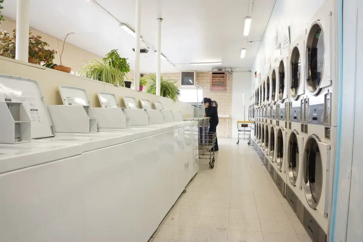 Mr. Bubbles Laundromat Grove - Image 7