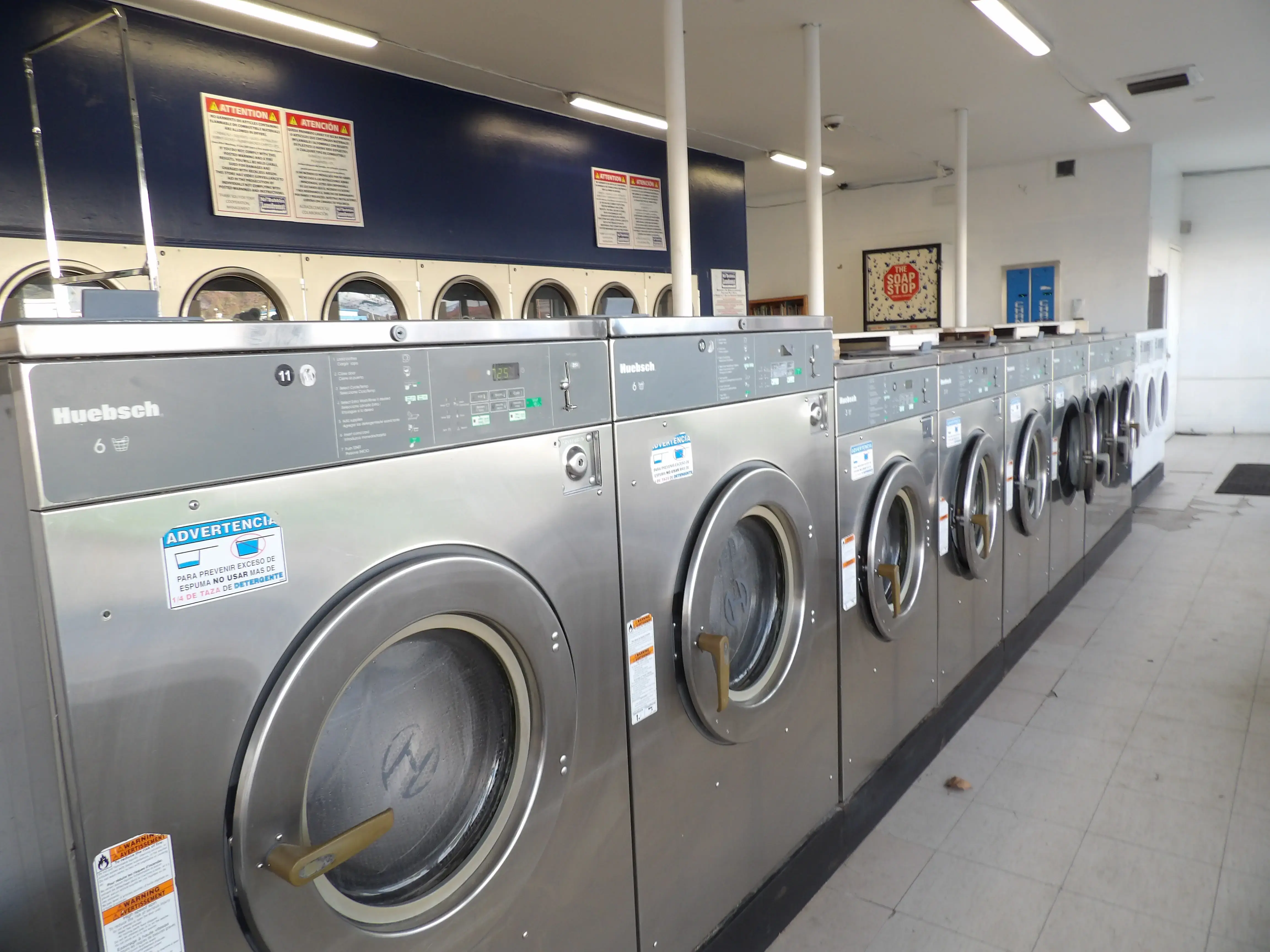 Mr. Bubbles Laundromat Grove - Image 20