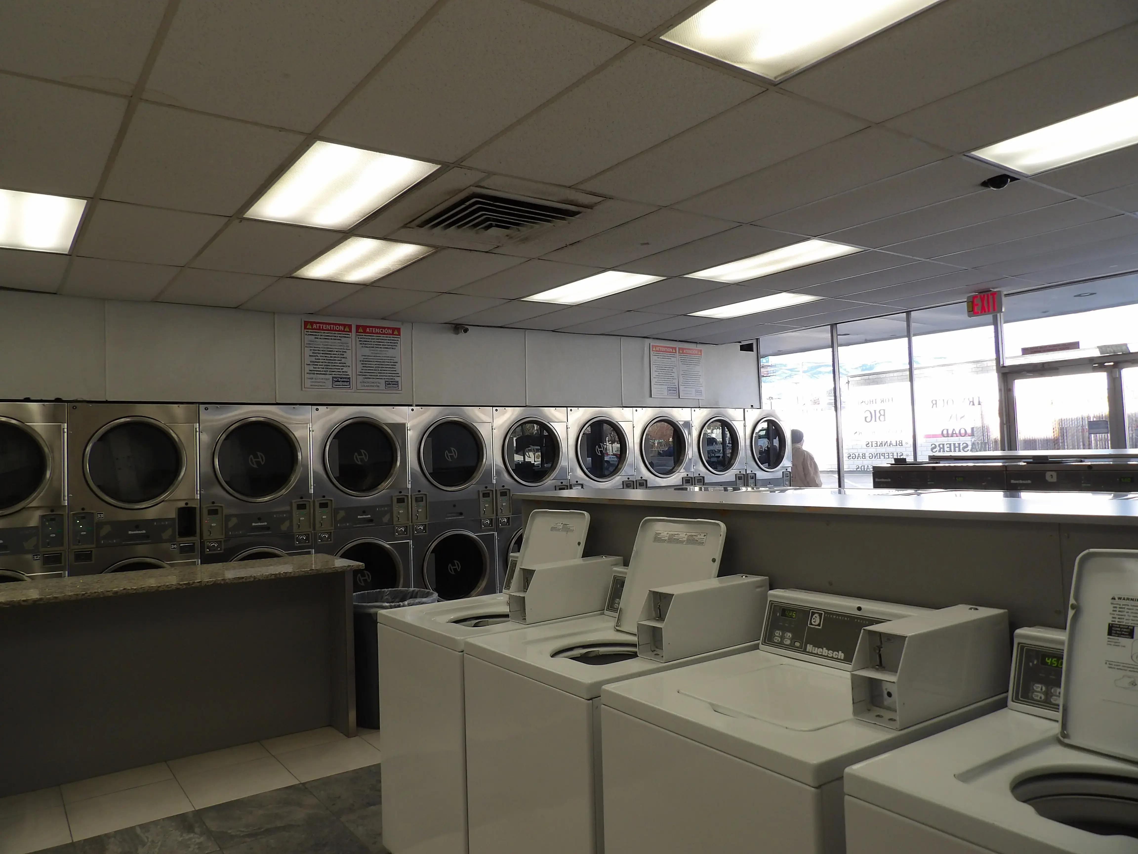 Mr. Bubbles Laundromat Kietzke - Image 5
