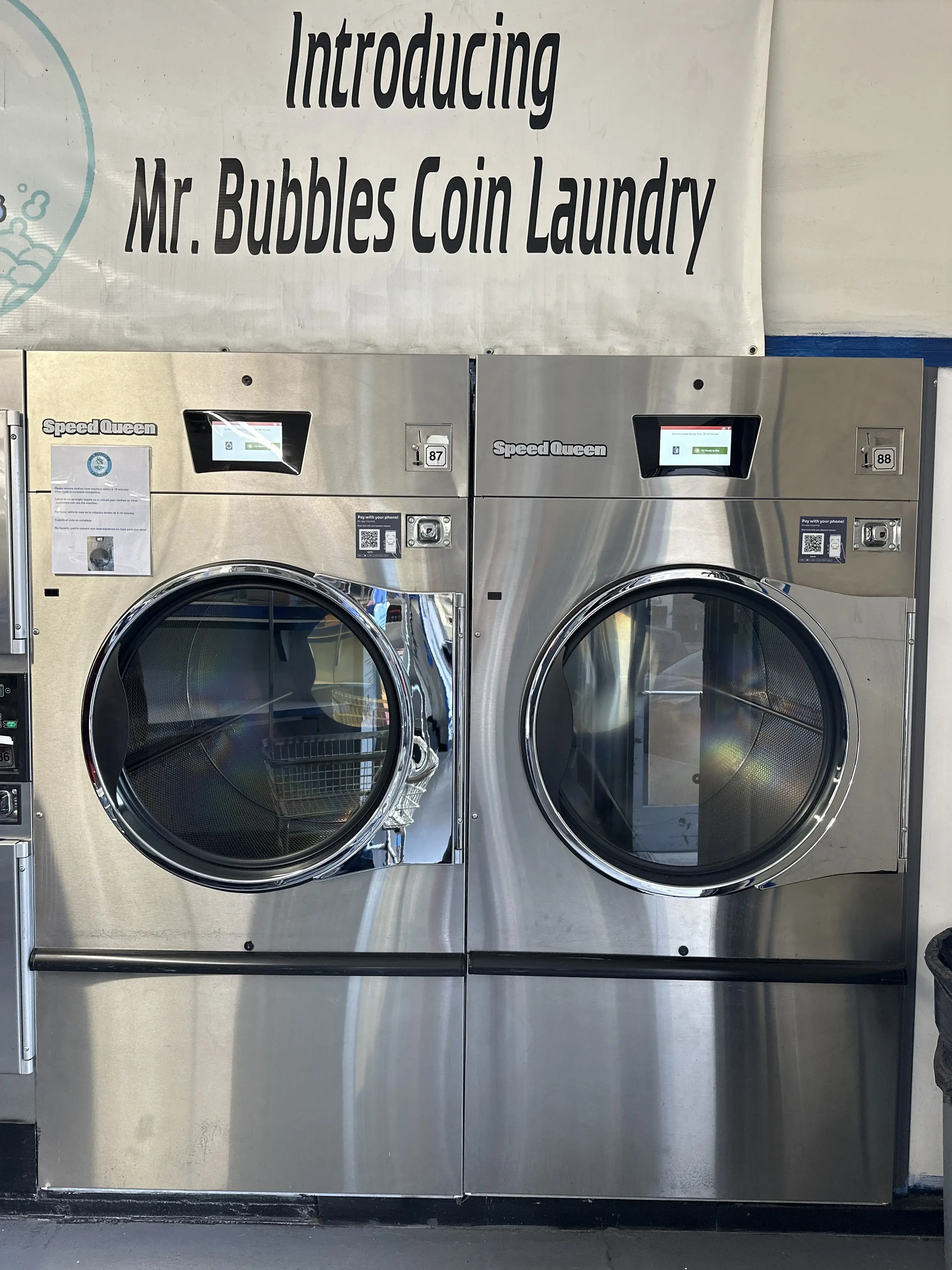 Mr. Bubbles Laundromat - Image 3