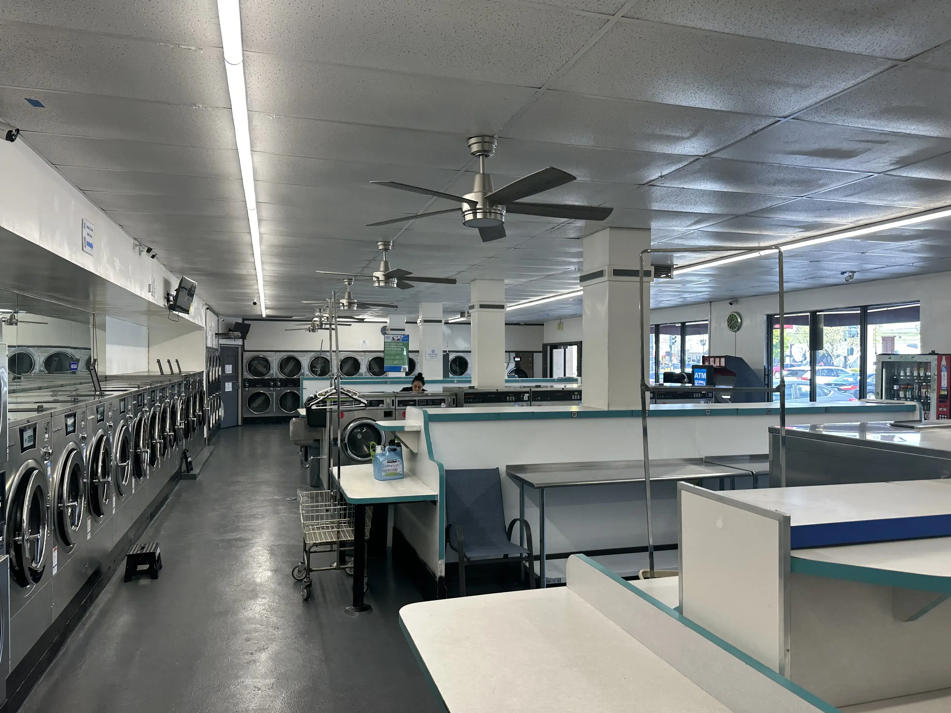 Mr. Bubbles Laundromat location