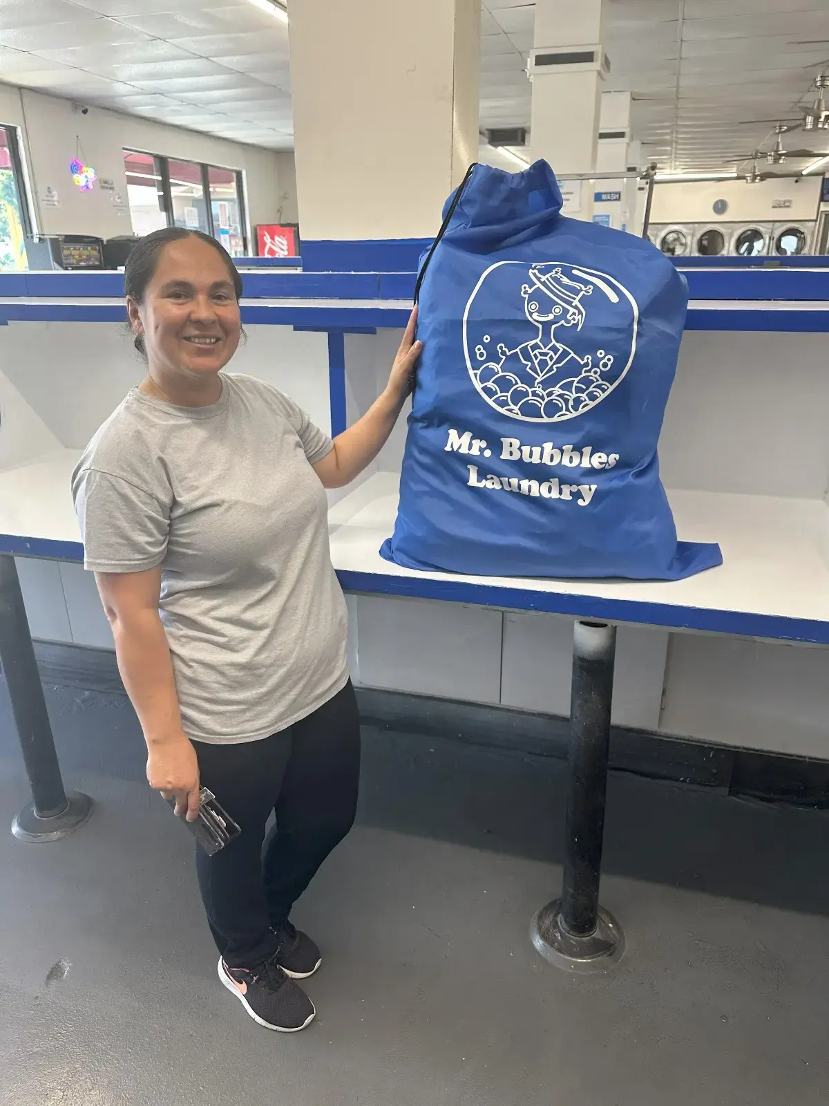 Mr. Bubbles Laundromat - Image 8
