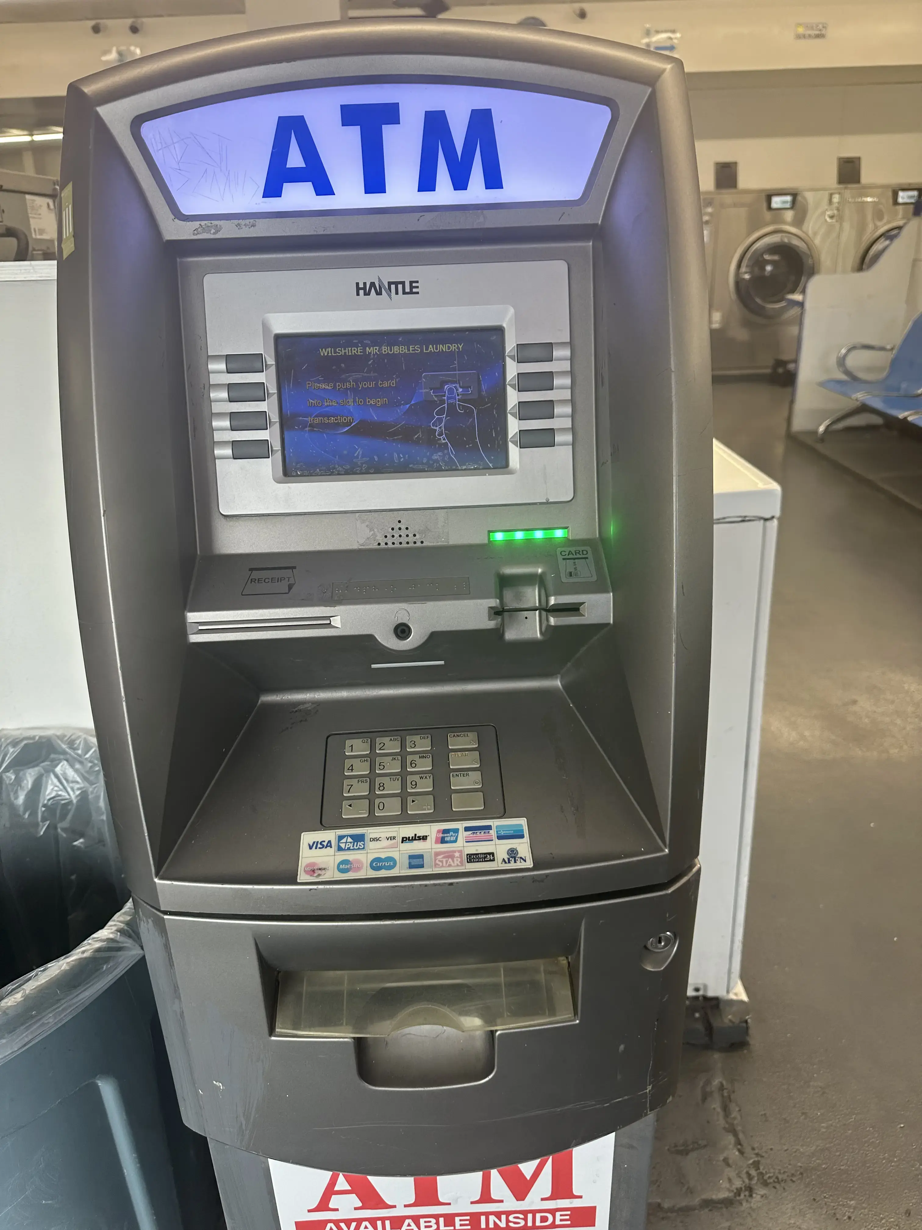 Mr. Bubbles Laundromat thumbnail 7