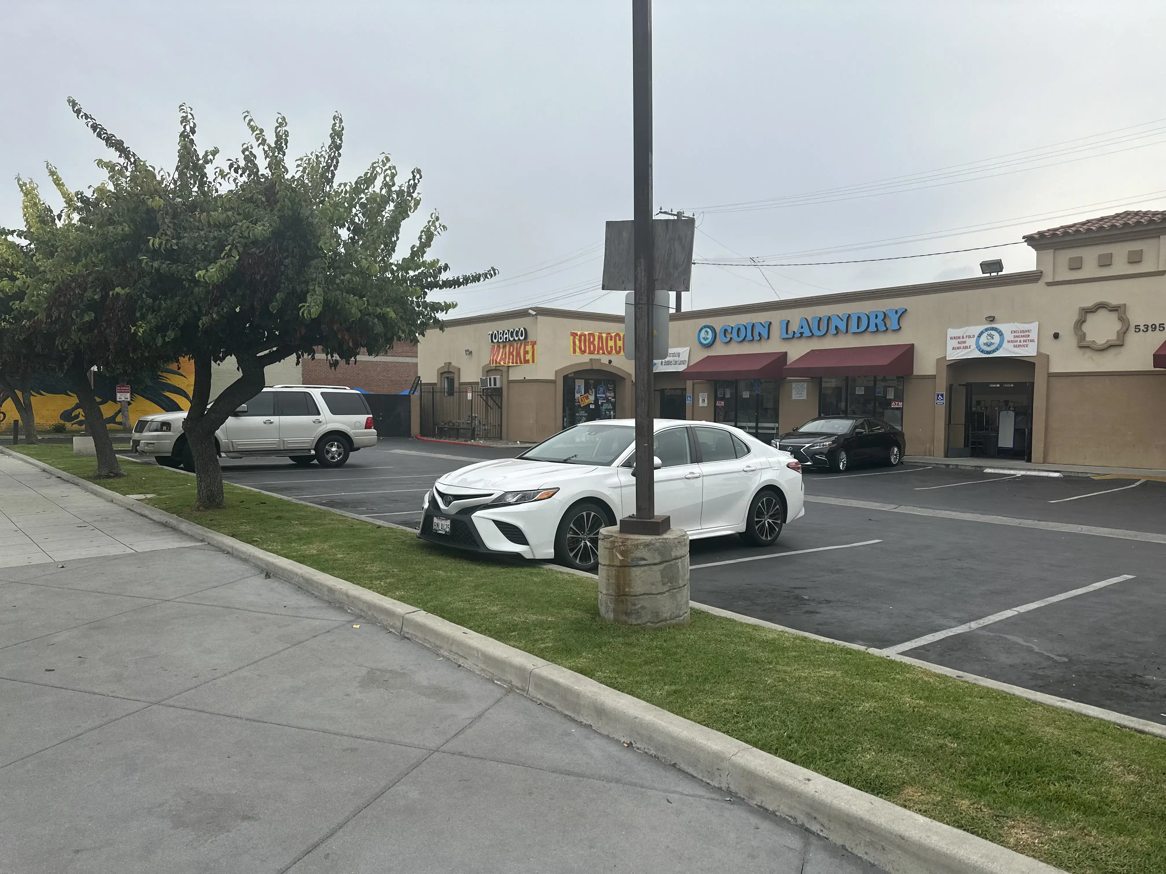 Mr. Bubbles Laundromat - Image 5