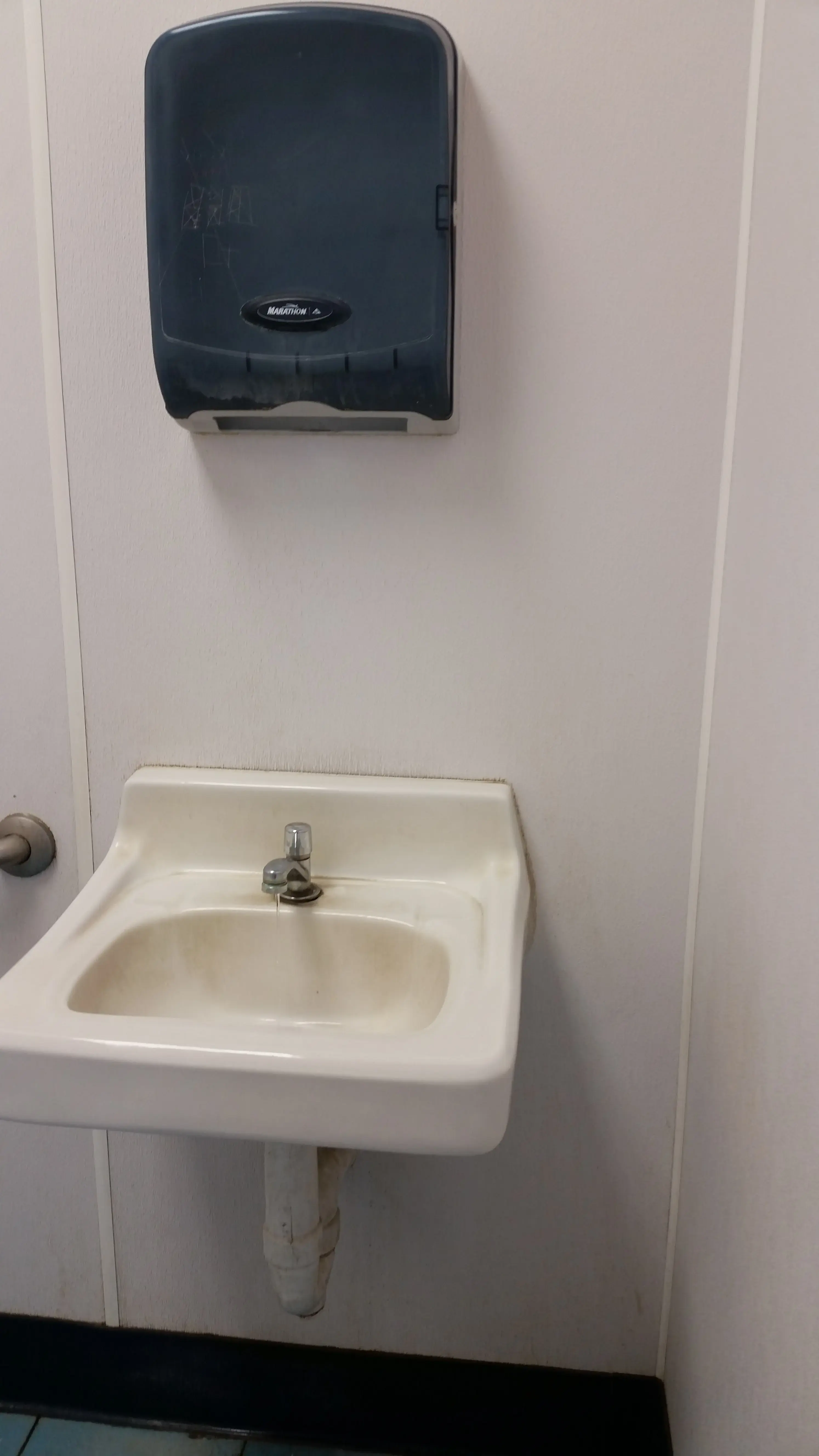 Mr. Bubbles Laundrymat thumbnail 11