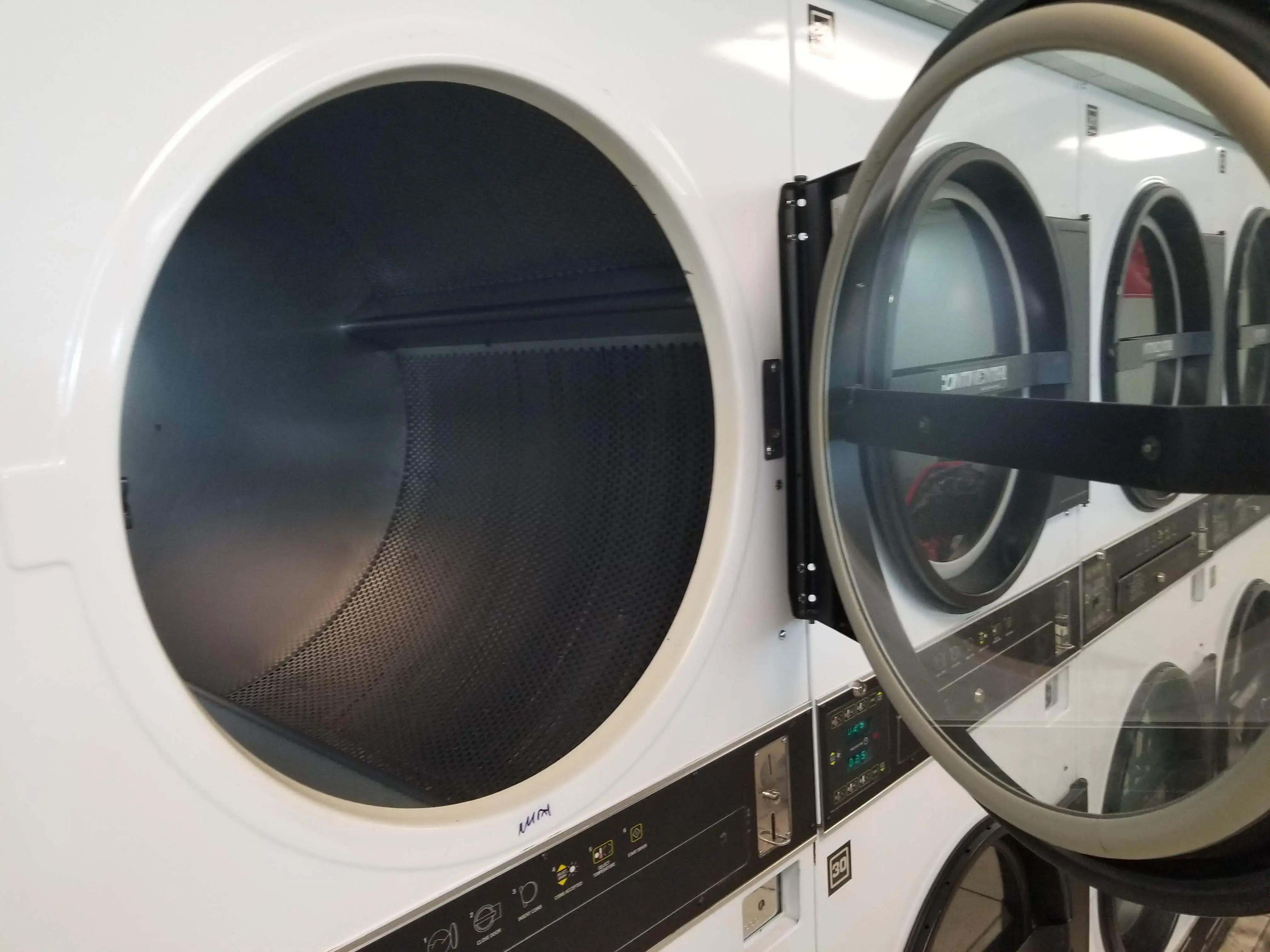 Mr. Clean Laundry & Services thumbnail 19