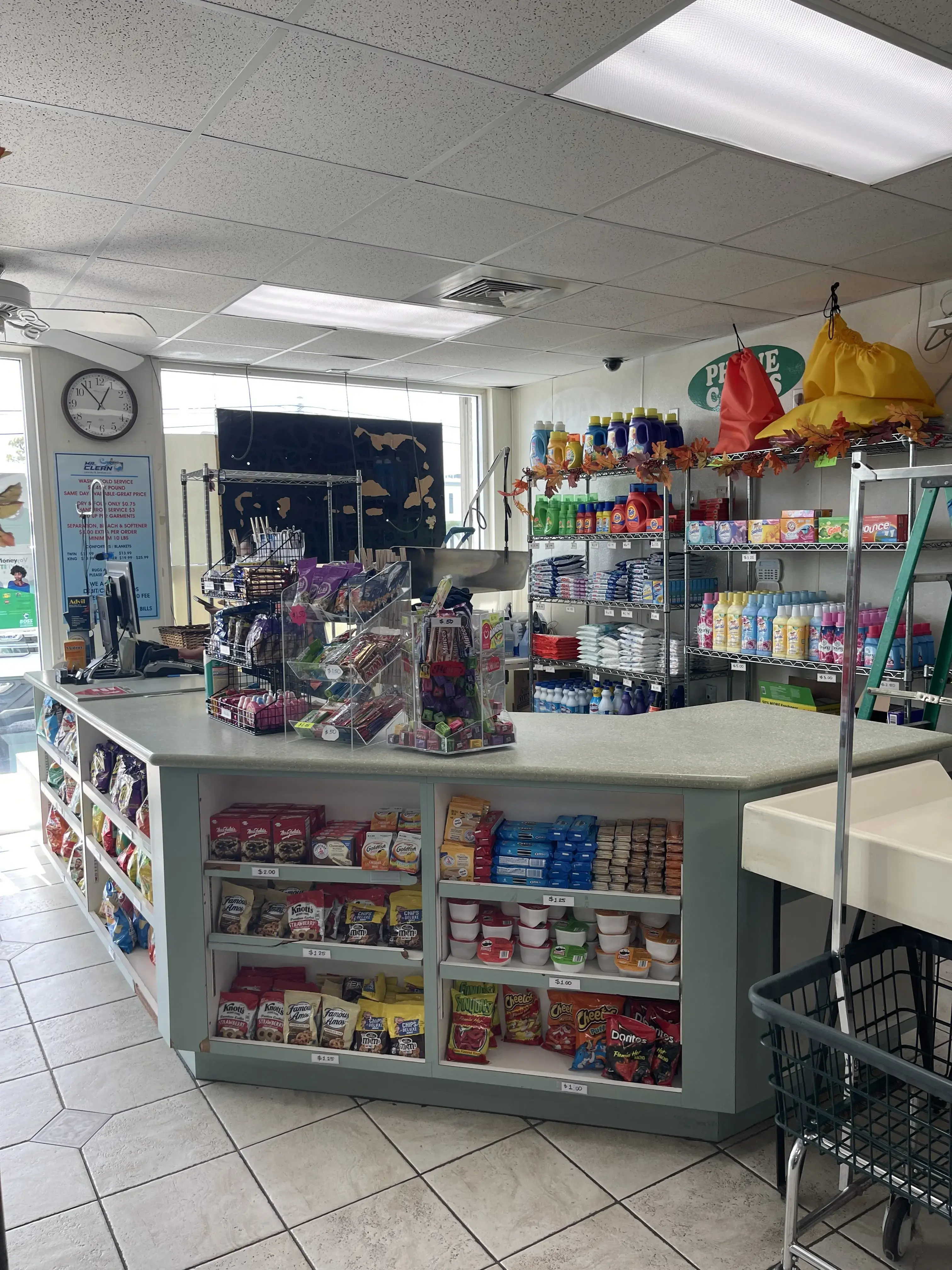 Mr. Clean Laundry & Services thumbnail 10