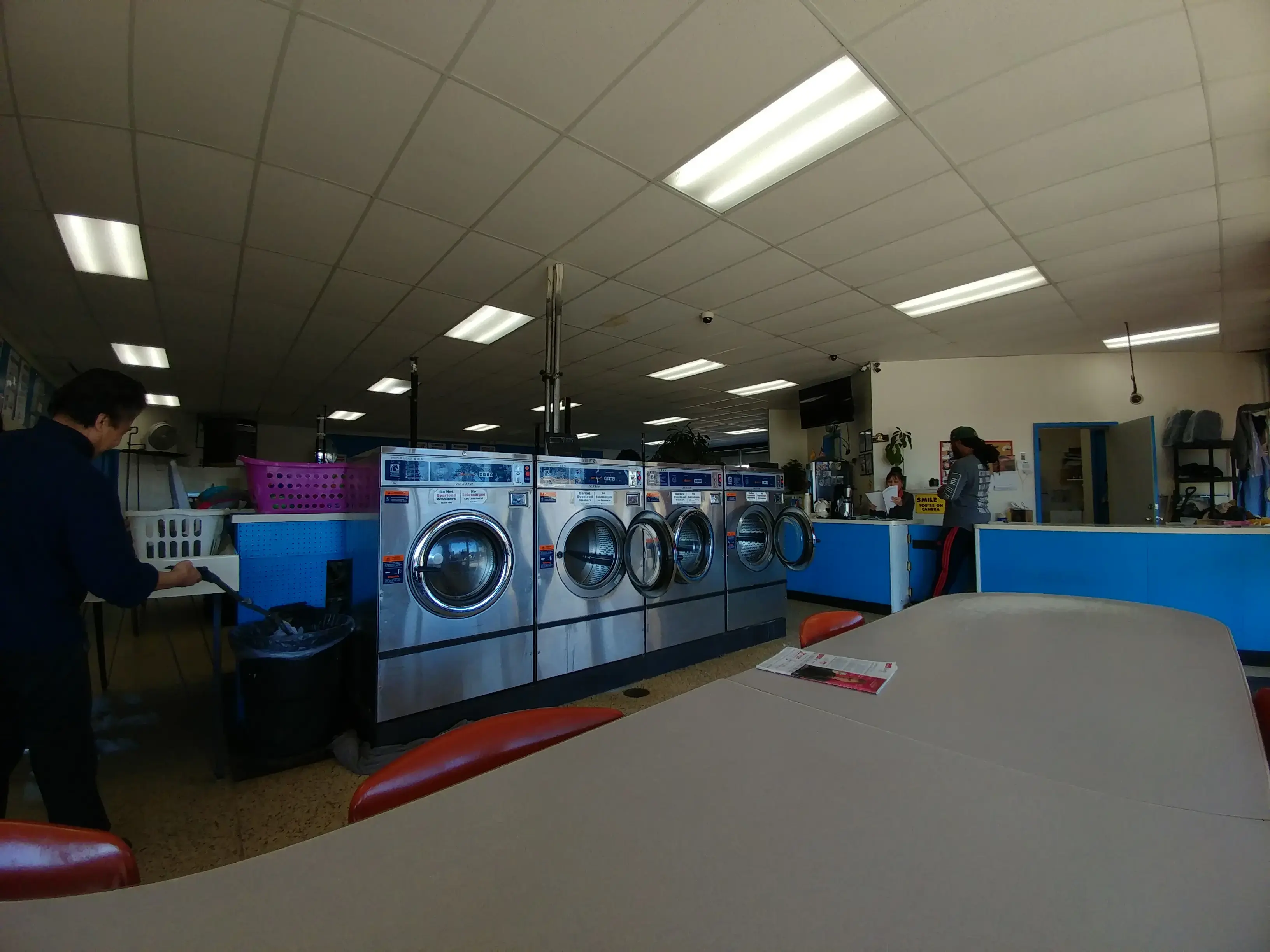 Mr. Duds Laundromat thumbnail 2