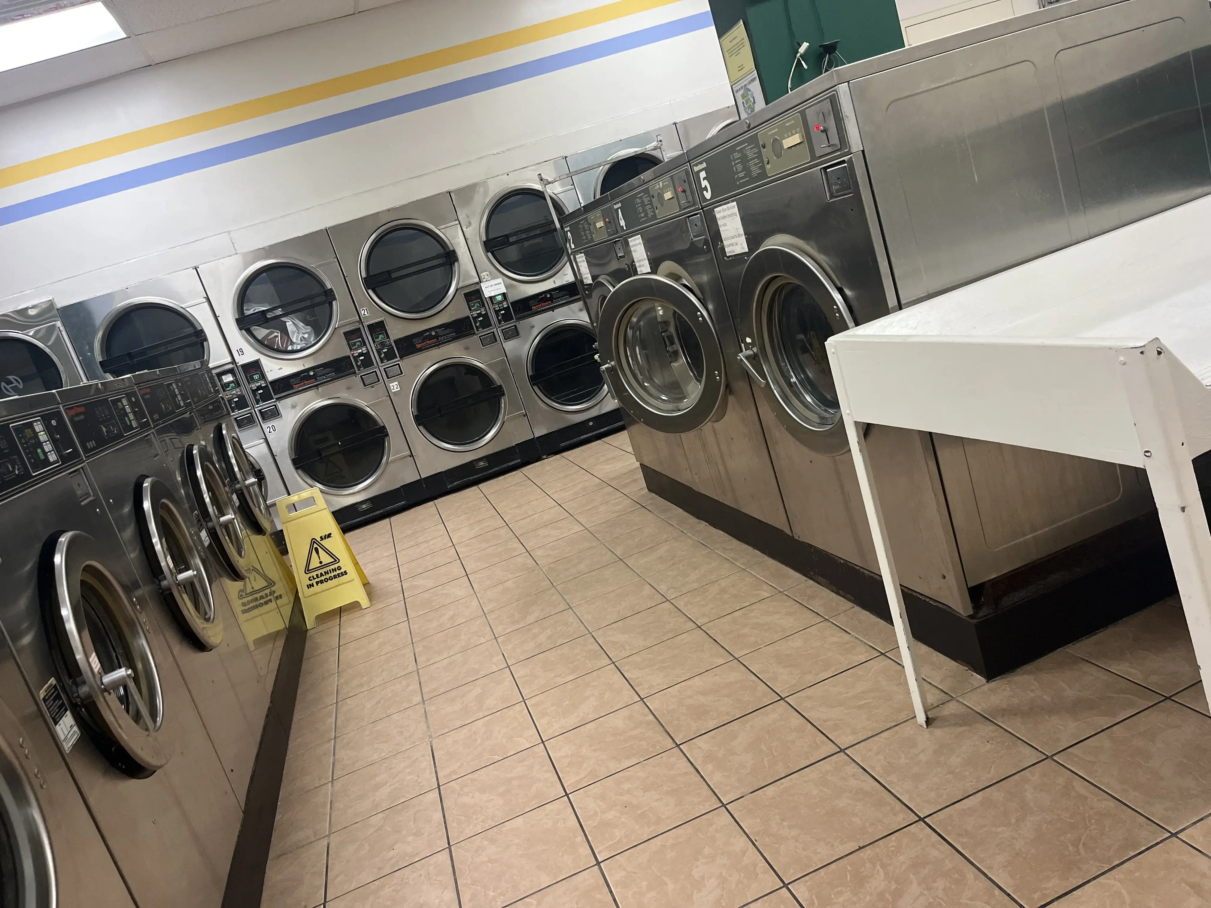 Mr. Klean Washateria location
