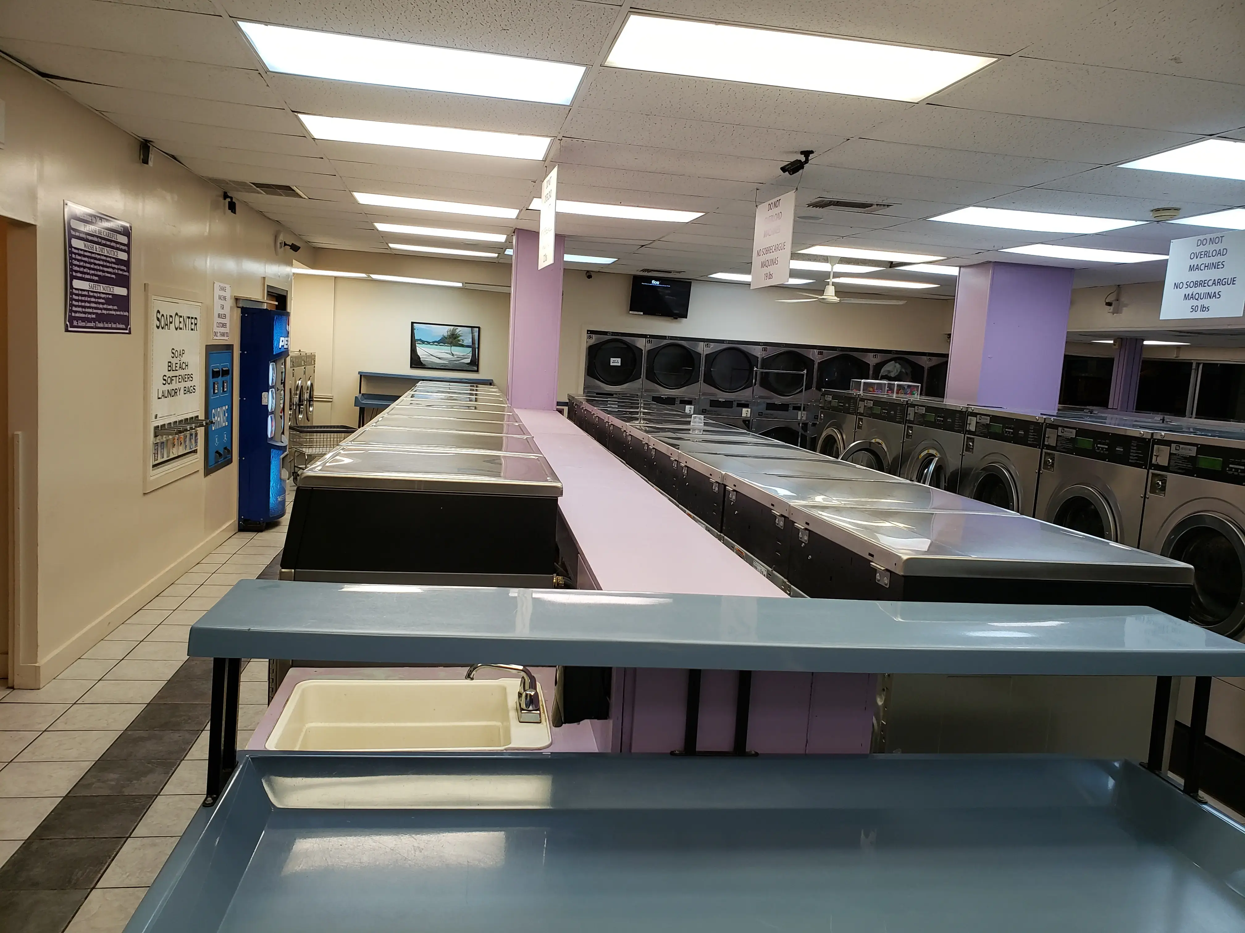 Mr Kleen Laundromat - Image 9
