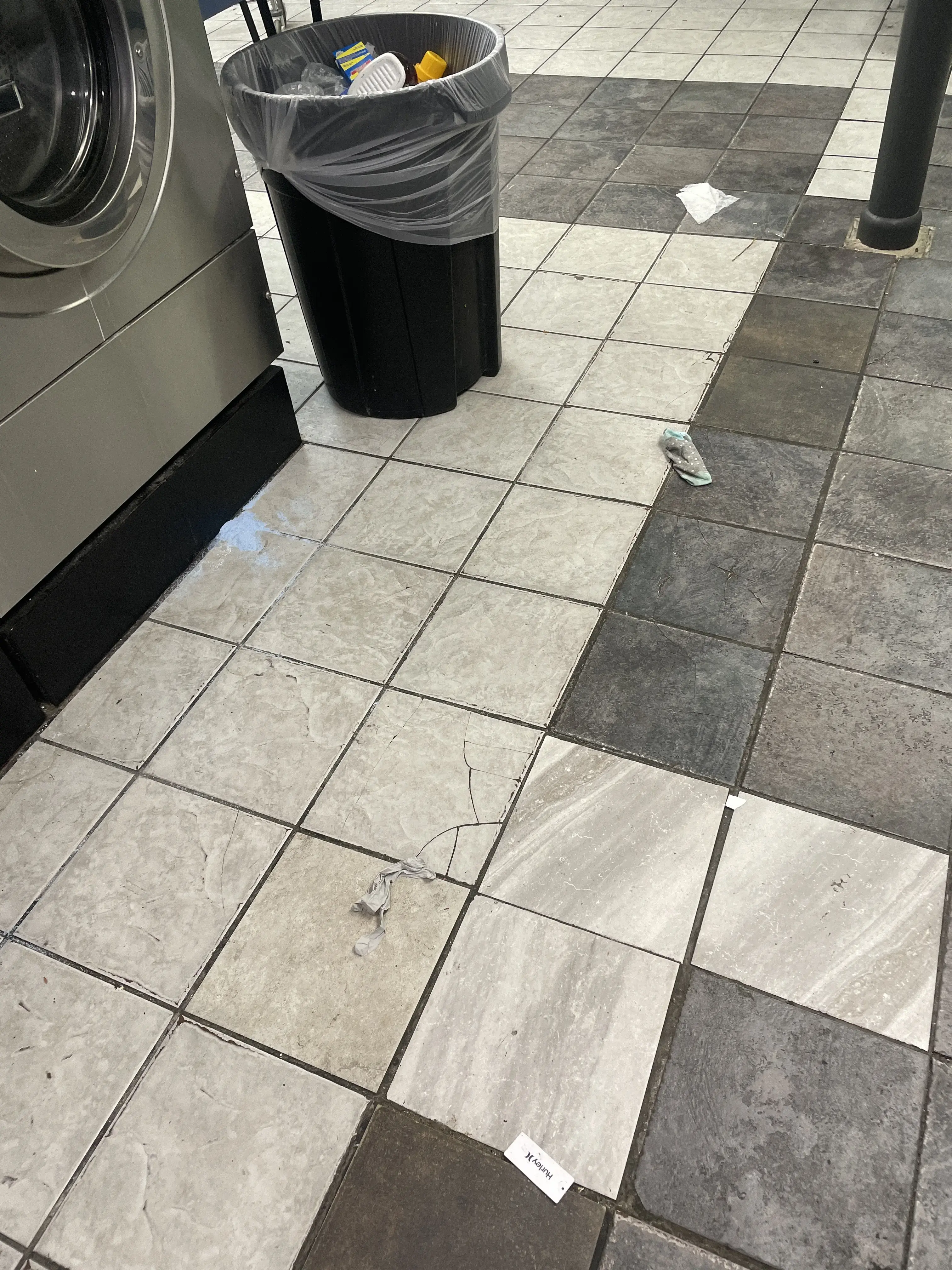 Mr Kleen Laundromat thumbnail 8