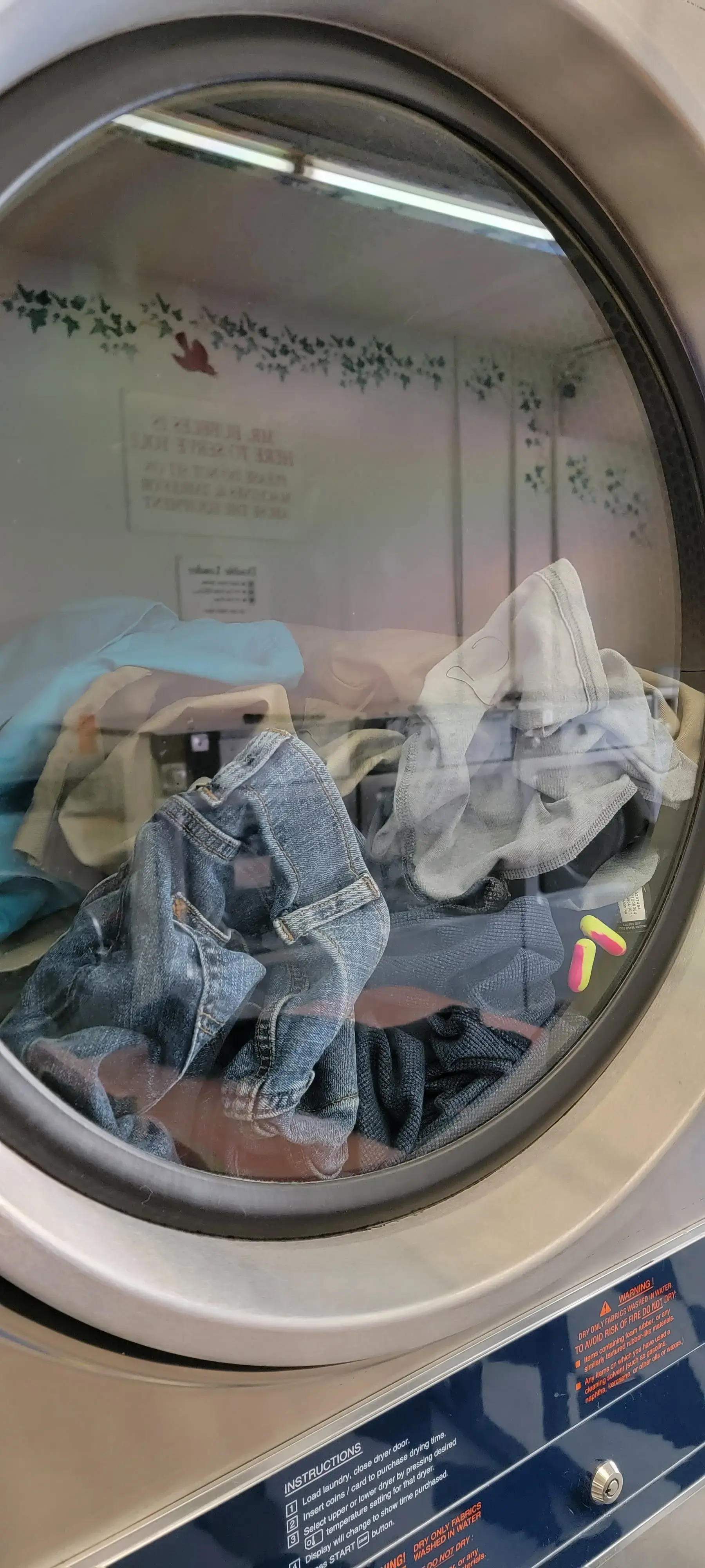 Mr. & Mrs. Bubbles Coin Laundry - Image 17