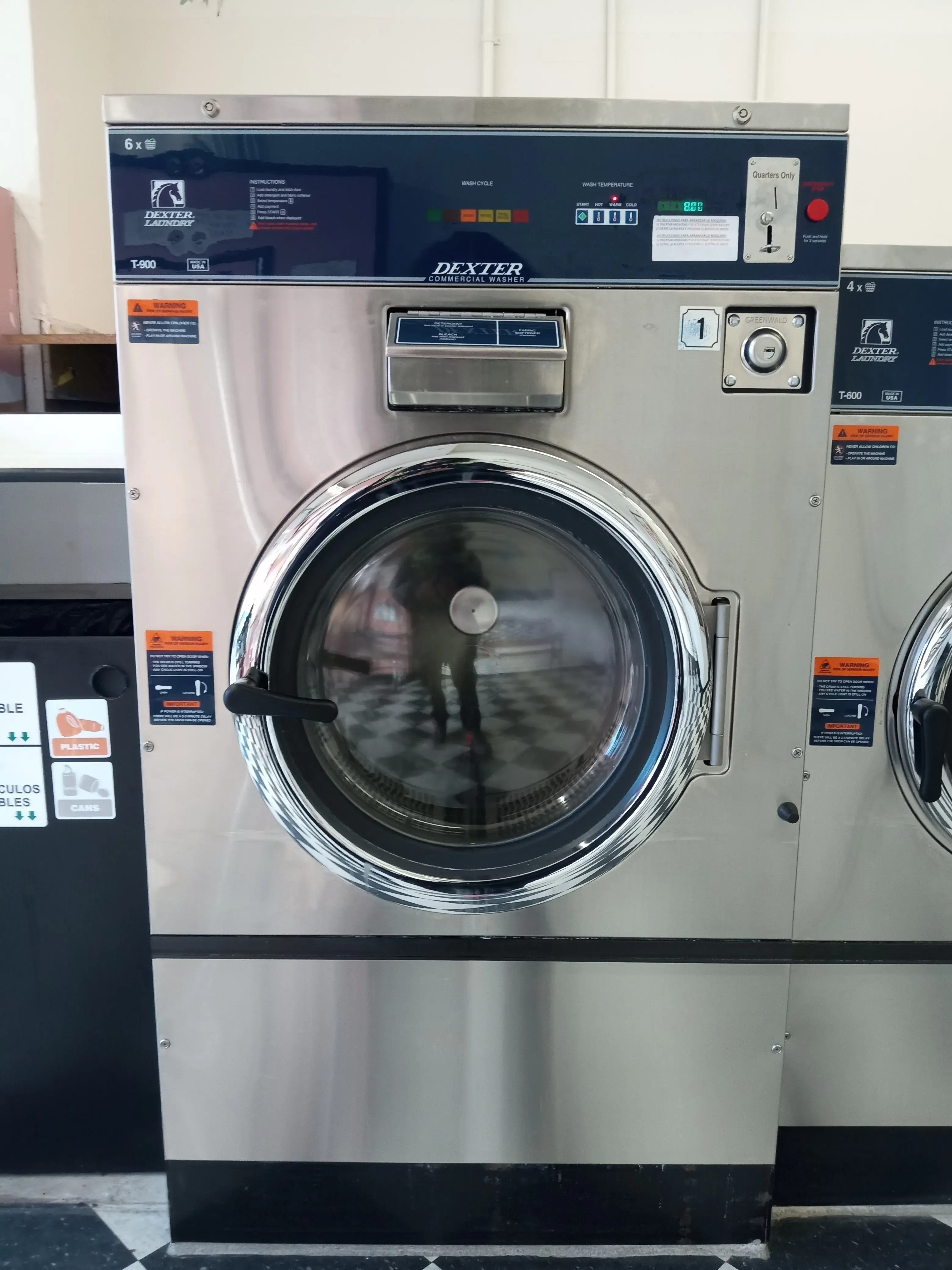 Mr. & Mrs. Bubbles Coin Laundry - Image 8