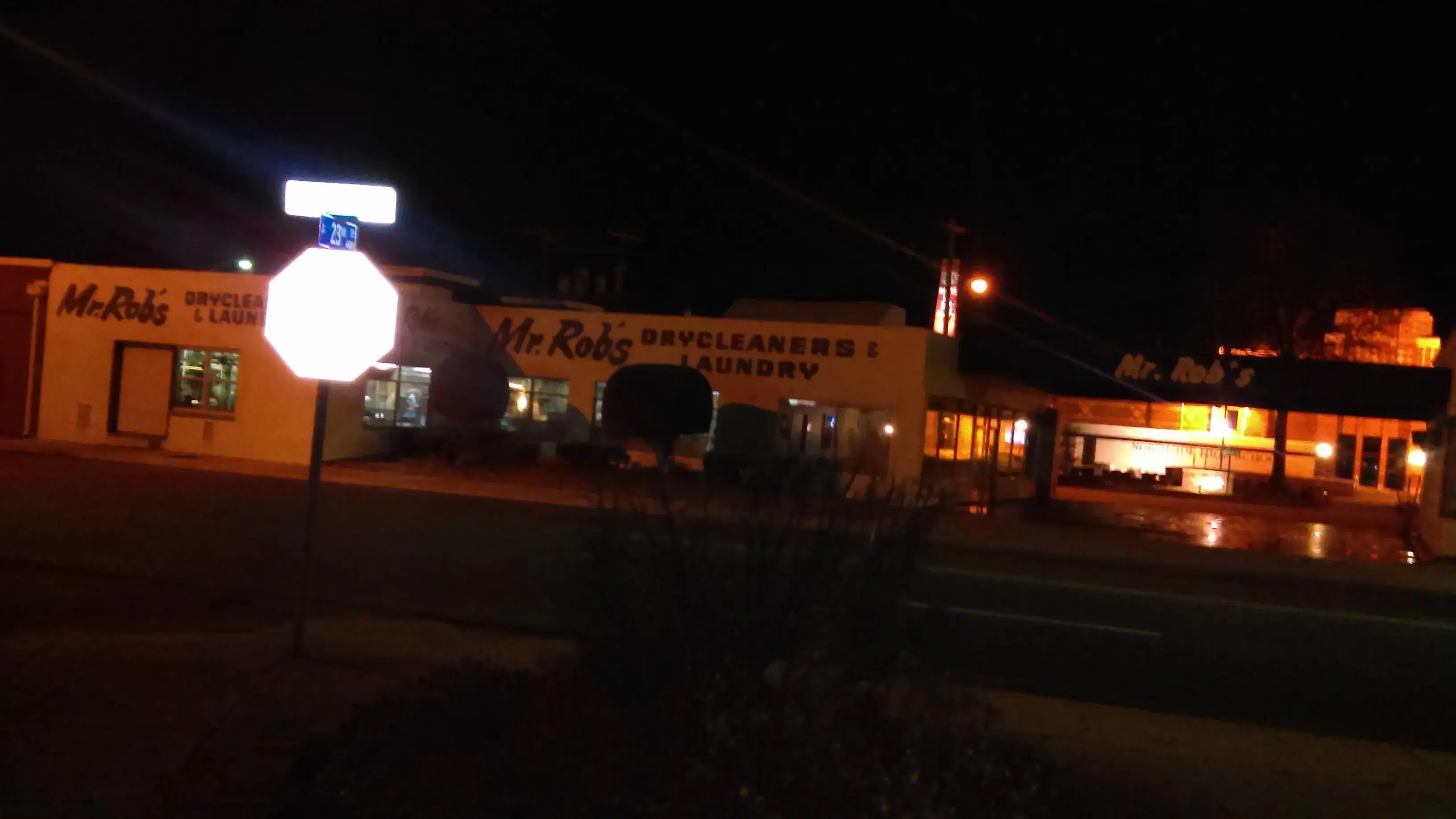 Mr. Rob's Dry Cleaners & Laundry - Image 7