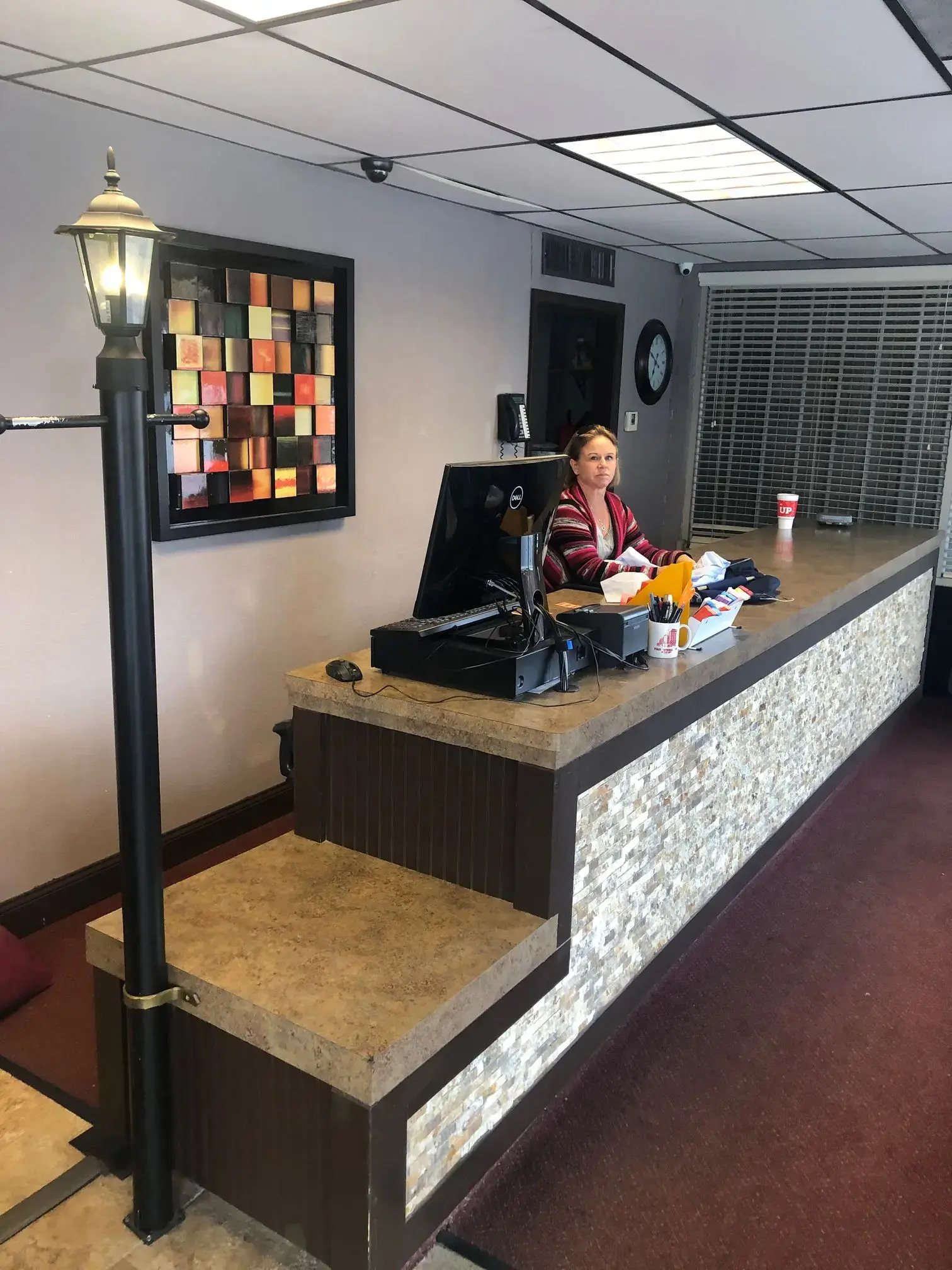 Mr. Rob's Dry Cleaners & Laundry - Image 2