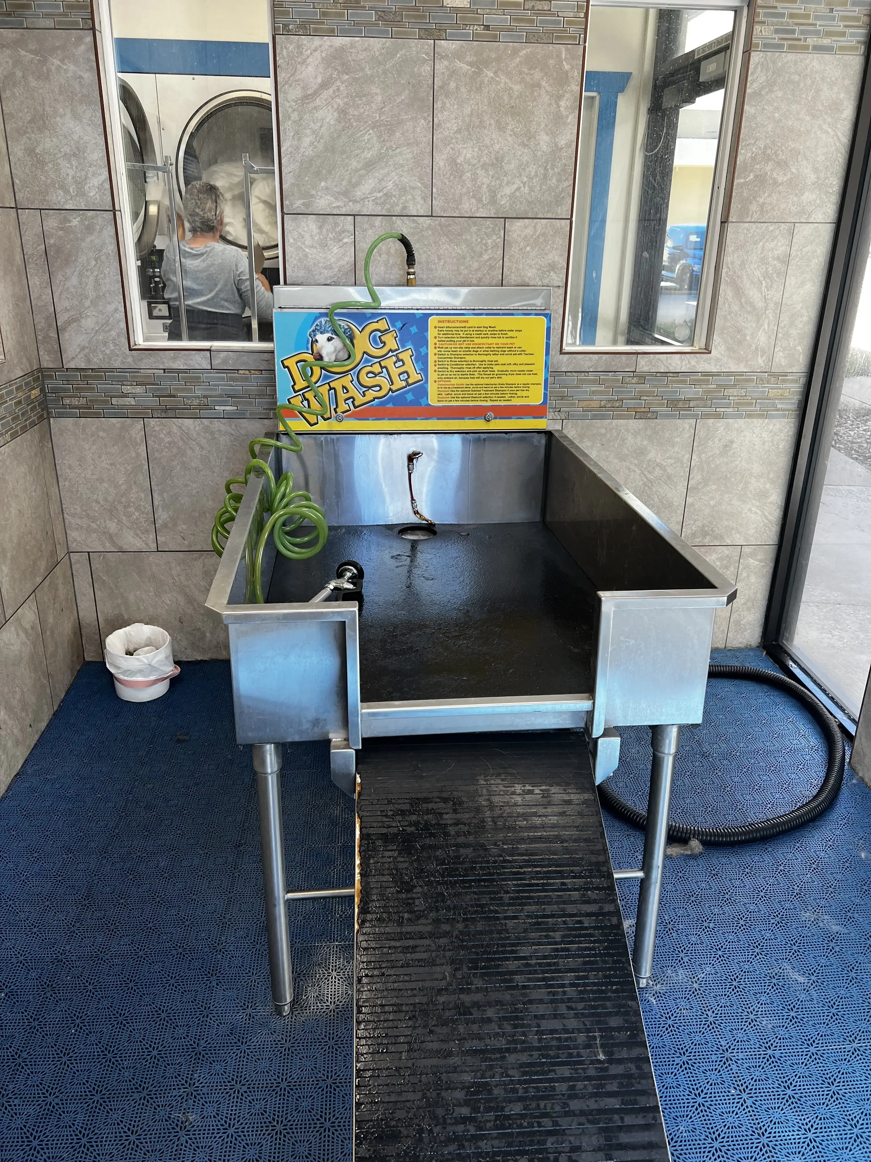 Mr. Sock's Laundromat & Pet Wash - Image 3