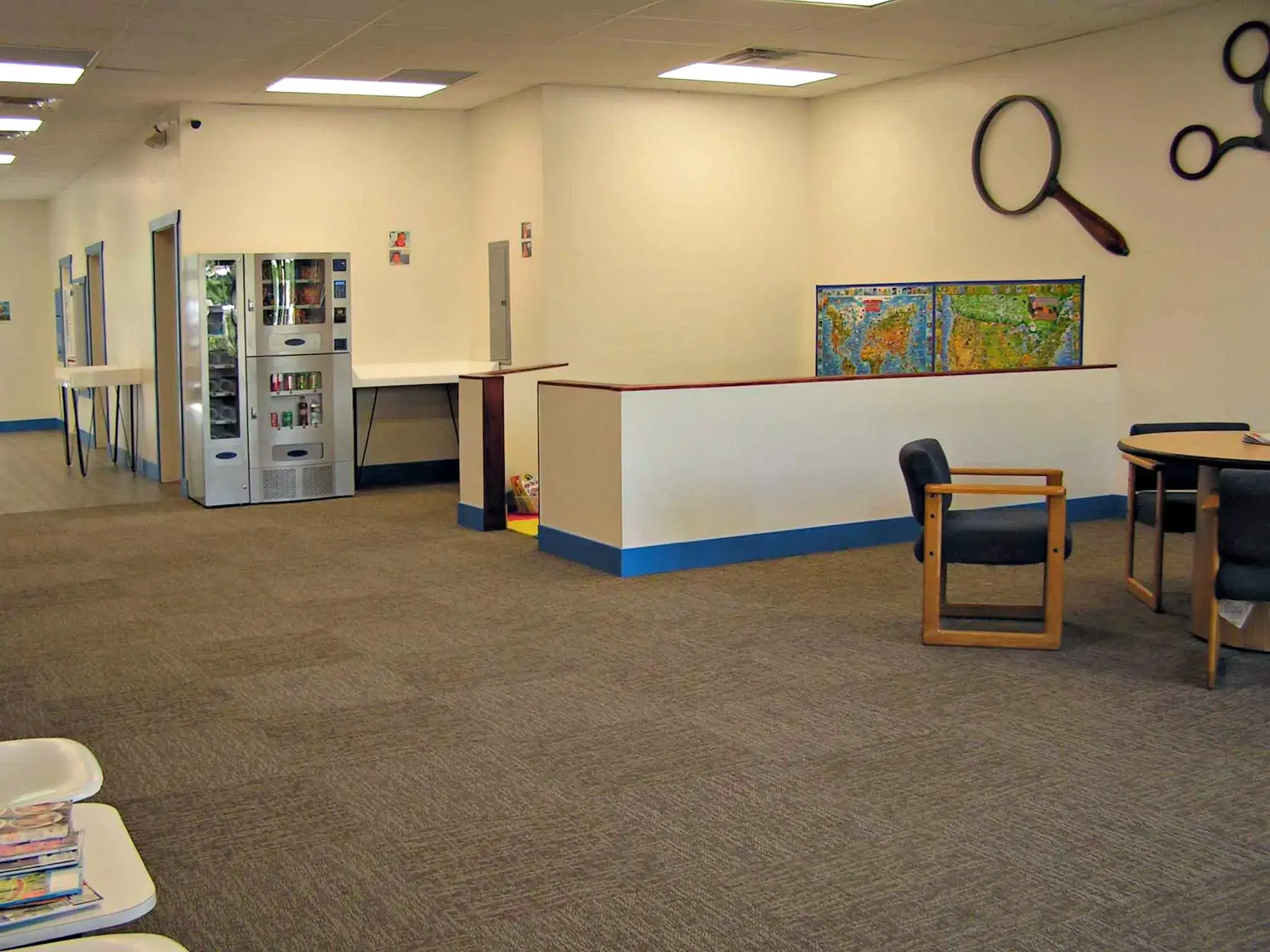 Mr. Sock's Laundromat & Pet Wash - Image 15