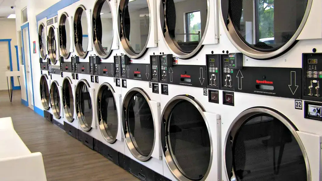 Mr. Sock's Laundromat & Pet Wash - Image 1