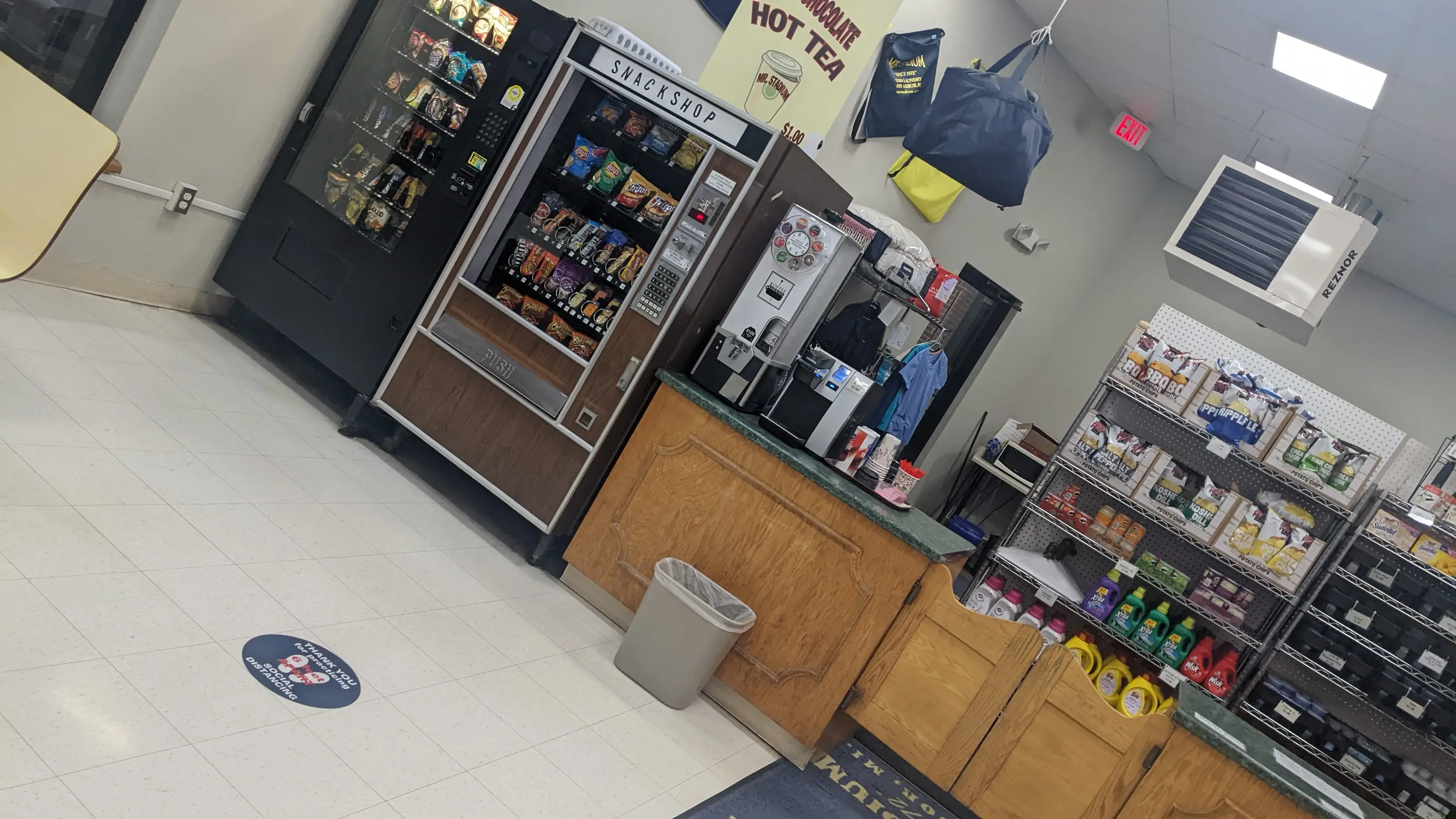 Mr. Stadium Coin Laundry - Image 9