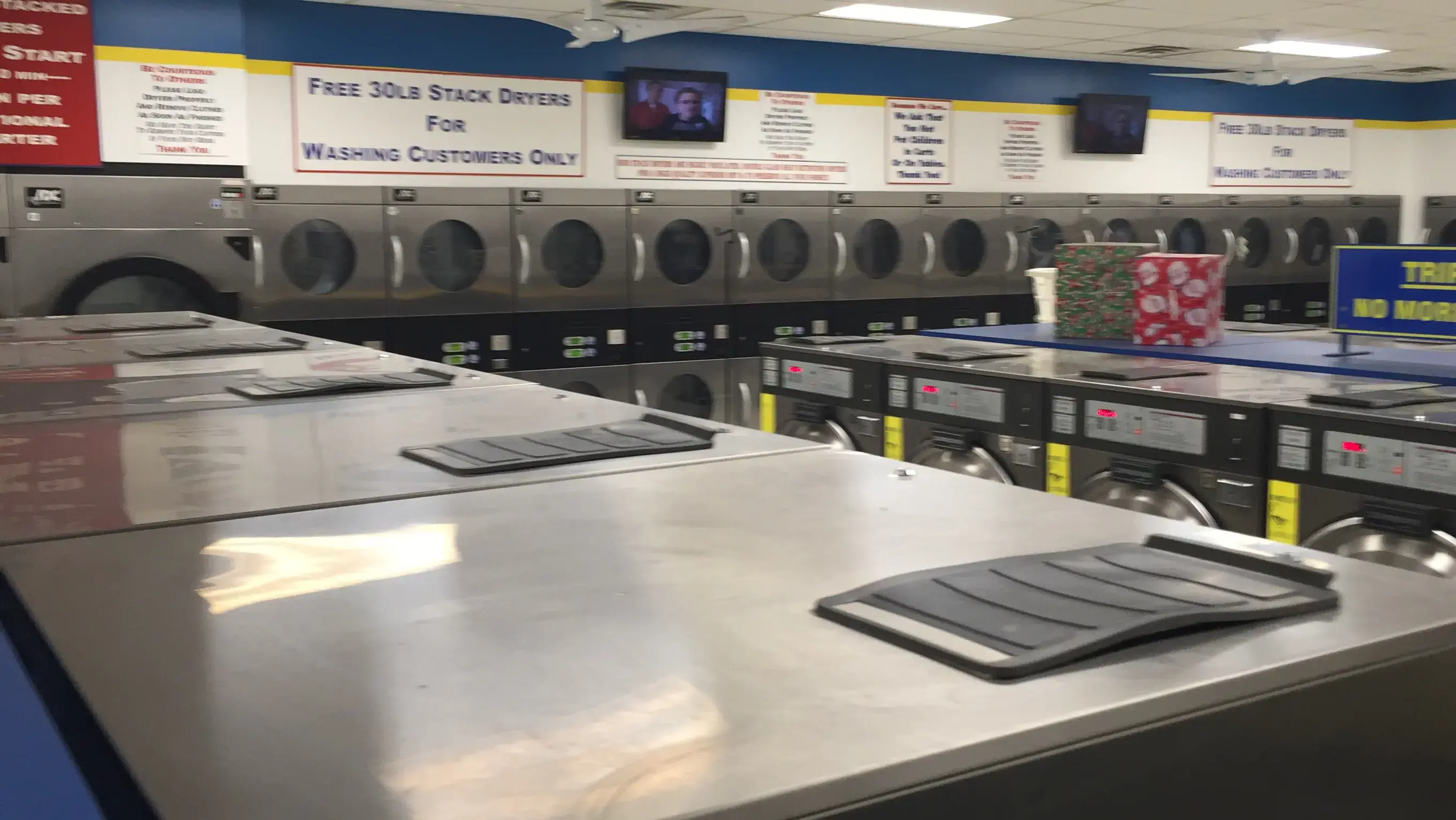 Mr. Suds Laundromat - Image 18