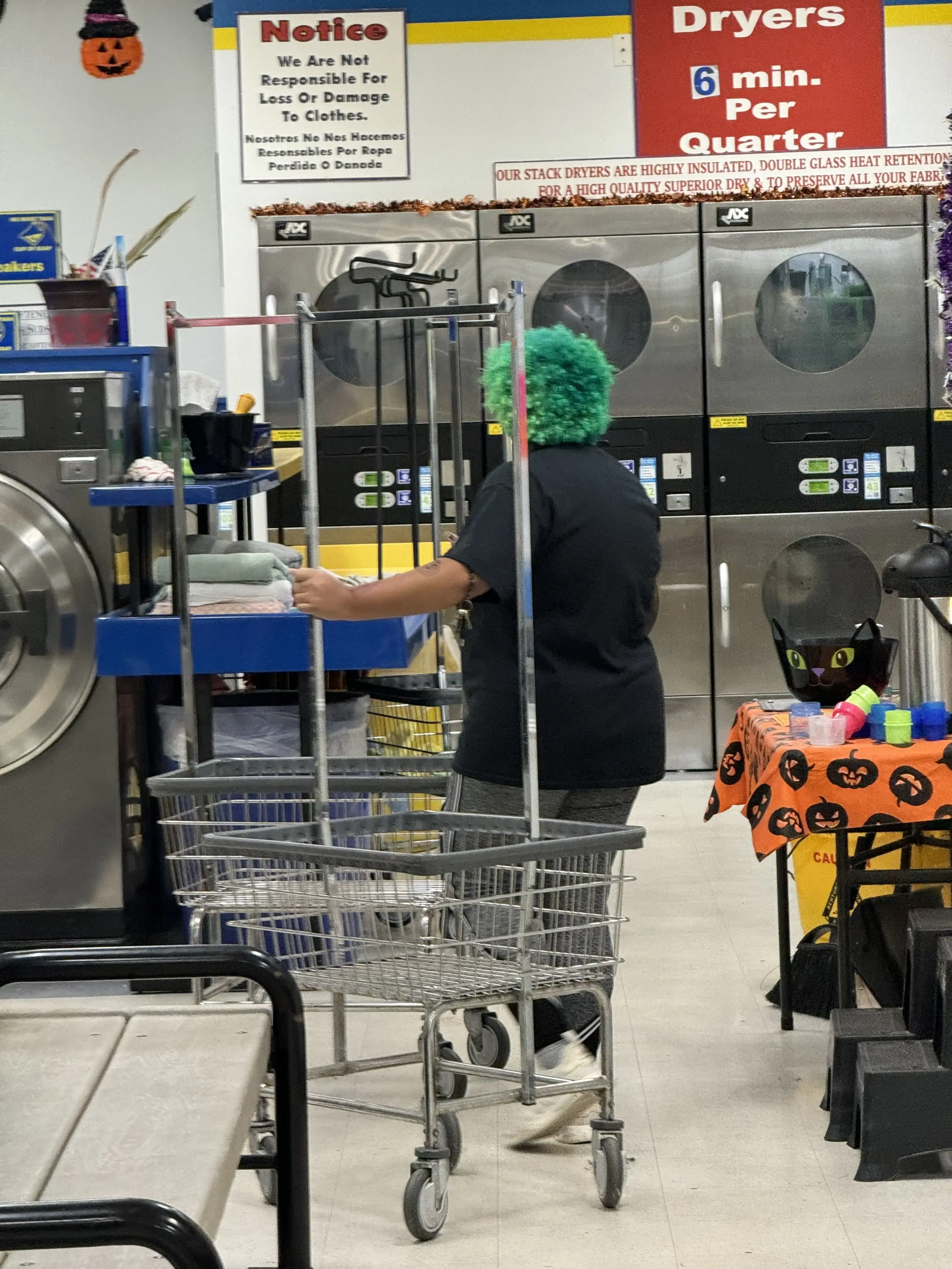Mr. Suds Laundromat thumbnail 8