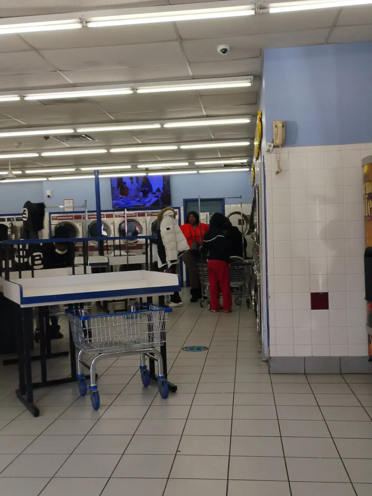 Mr. Sudsy Laundromat thumbnail 7