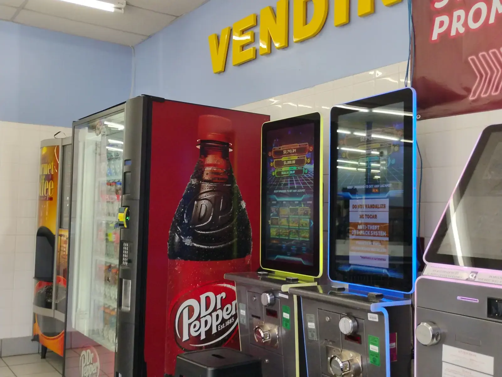 Mr. Sudsy Laundromat - Image 19