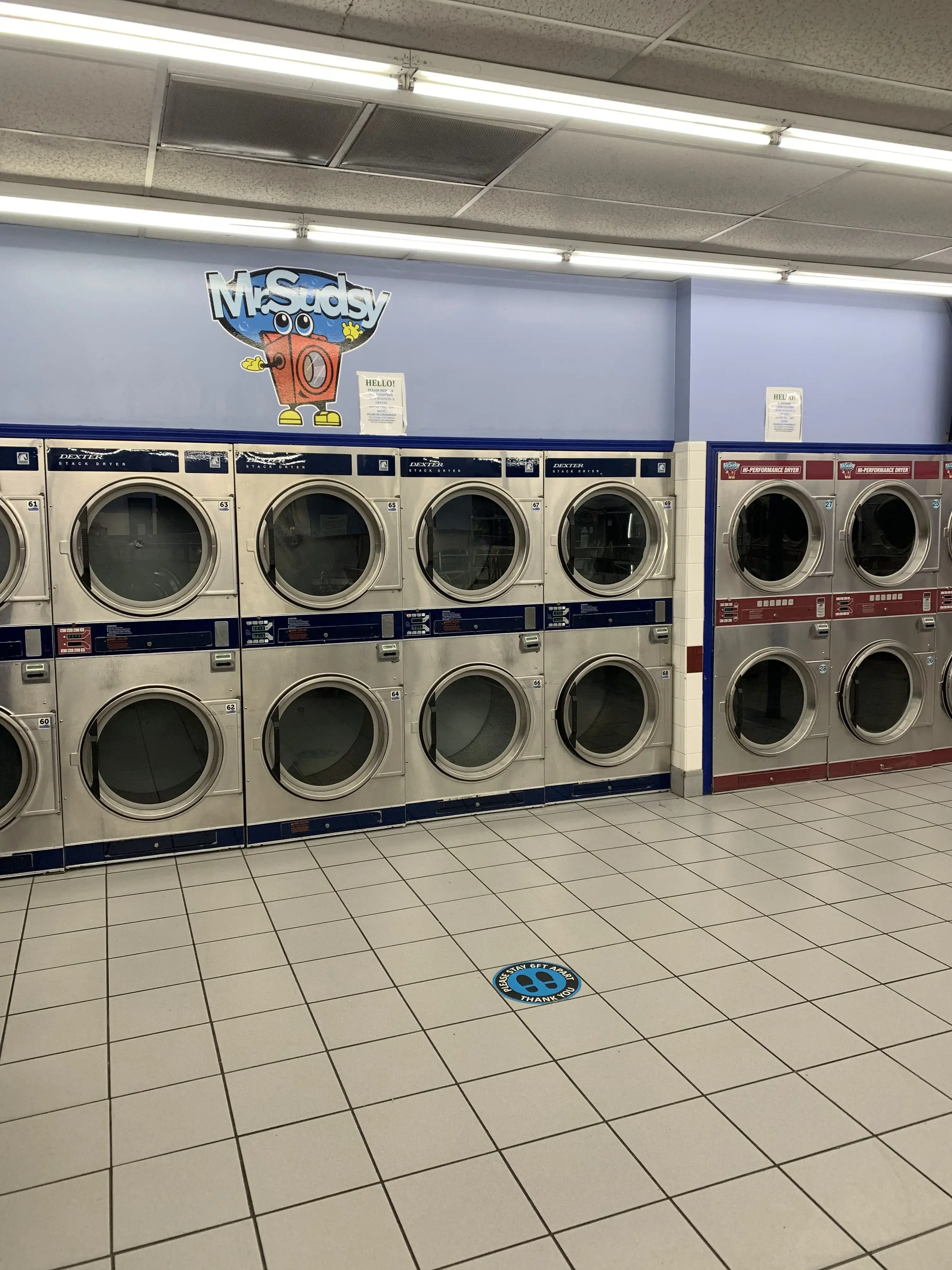 Mr. Sudsy Laundromat thumbnail 3