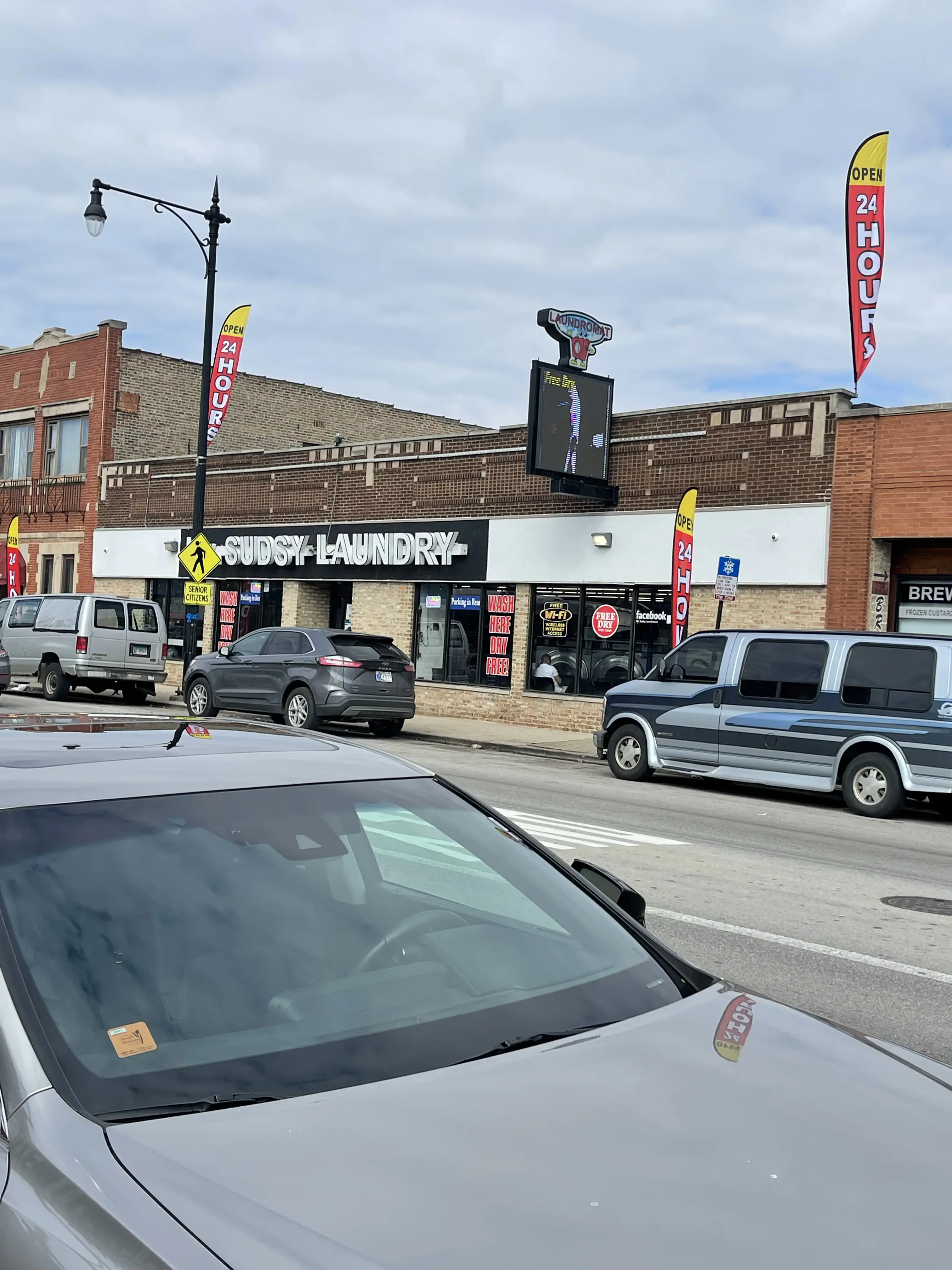 Mr. Sudsy Laundromat thumbnail 13